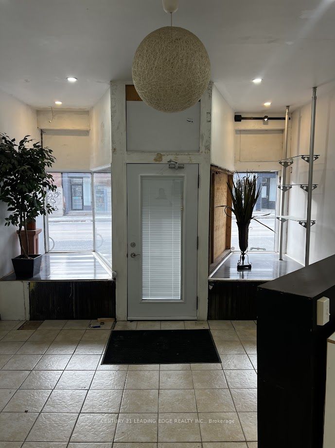 1375 Bathurst Street Property Photo 2