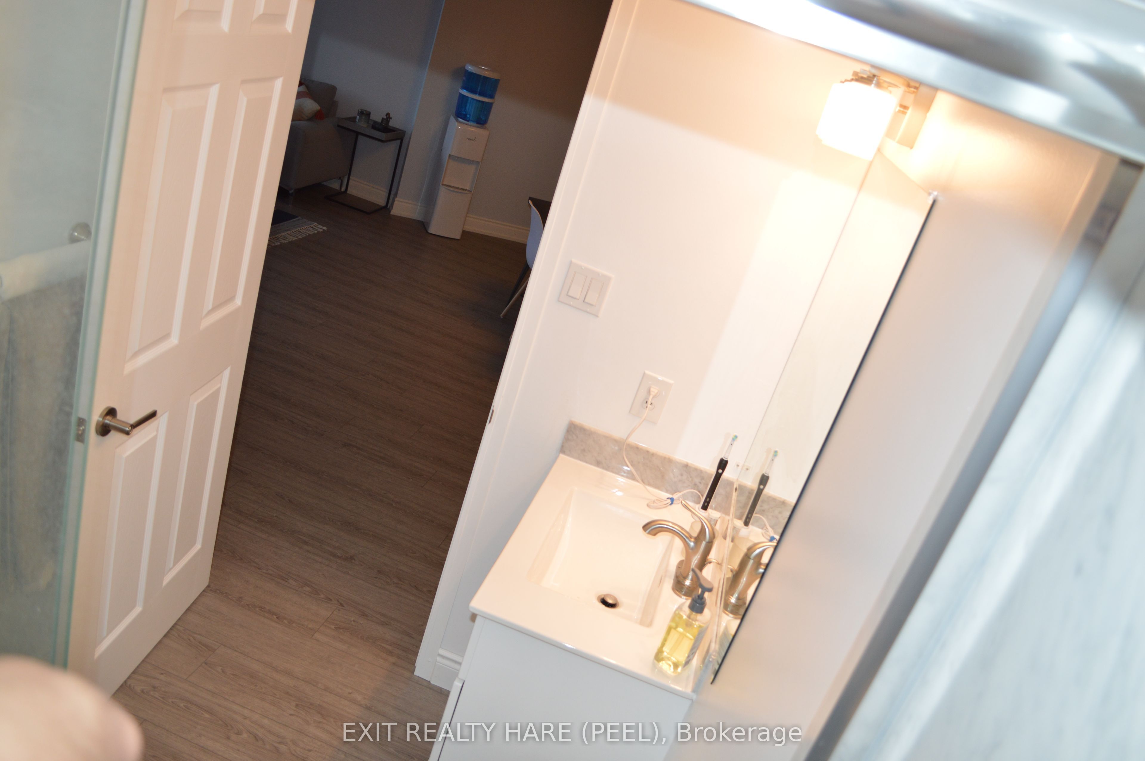 #1108 - 250 Queens Quay Property Photo 5