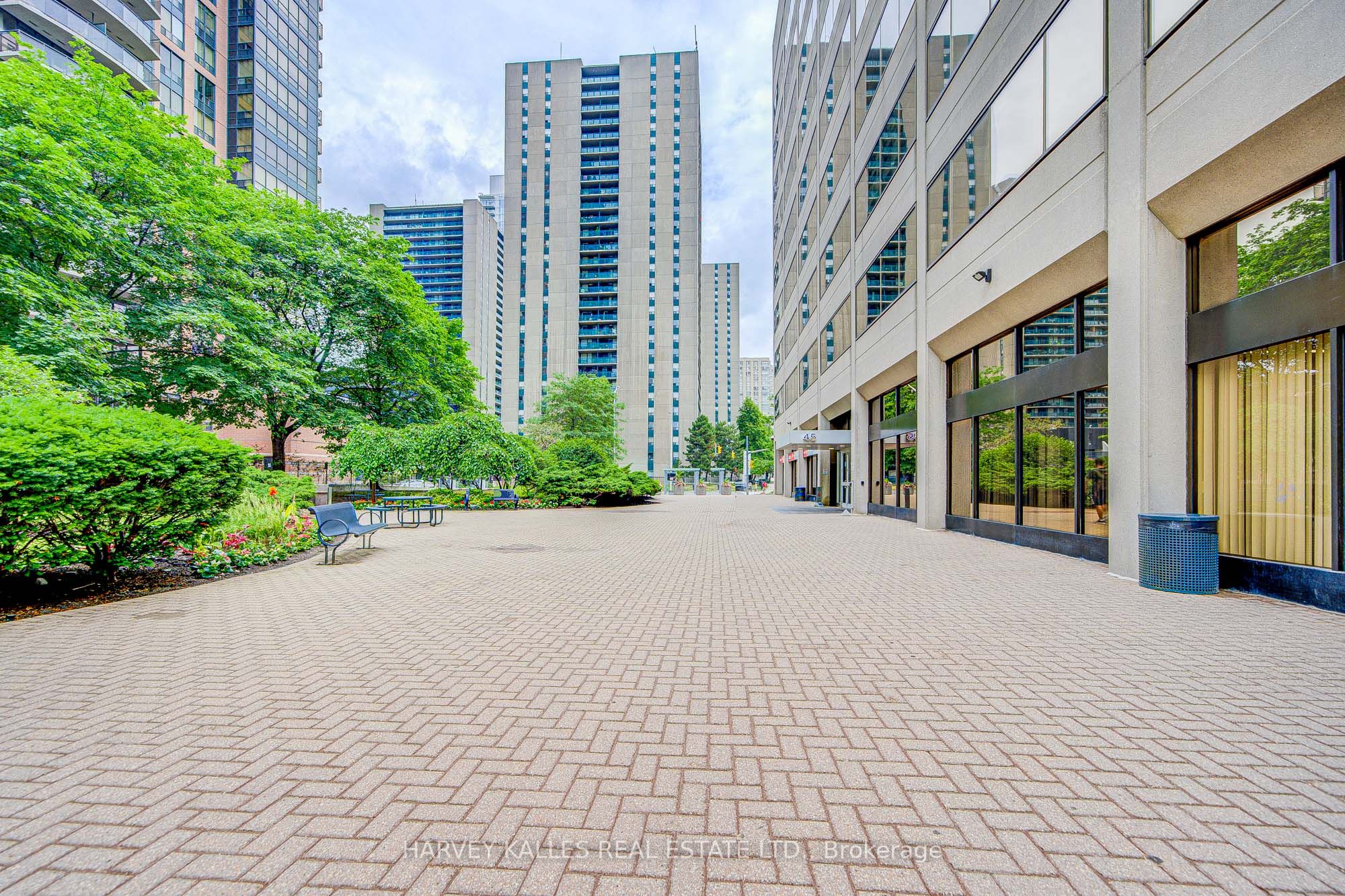 #903 - 45 Sheppard Avenue Property Photo 13