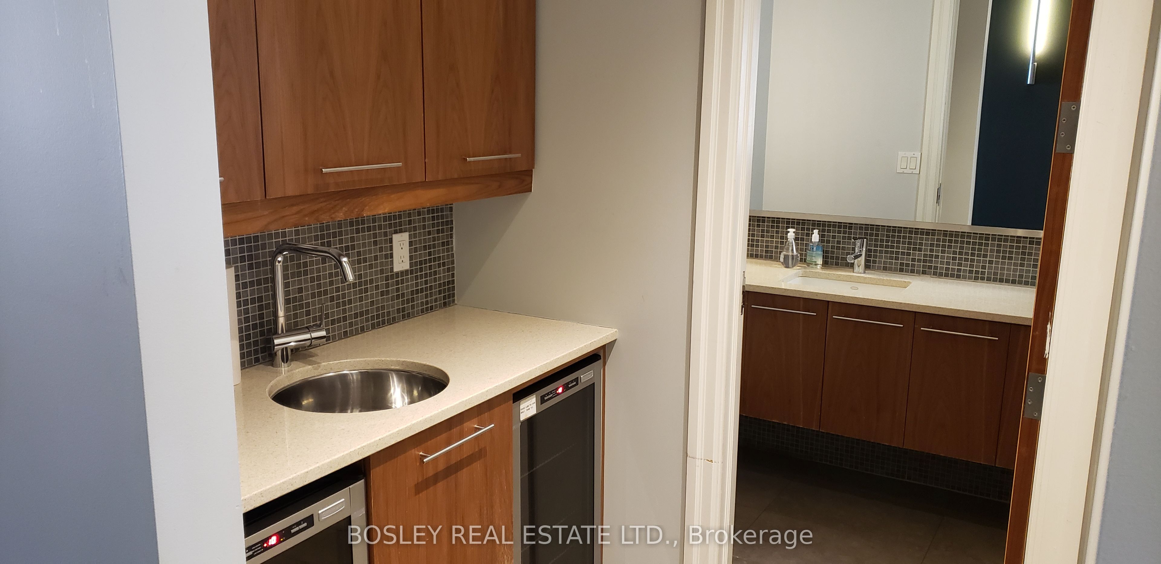 #203 - 109 Vanderhoof Avenue Property Photo 11