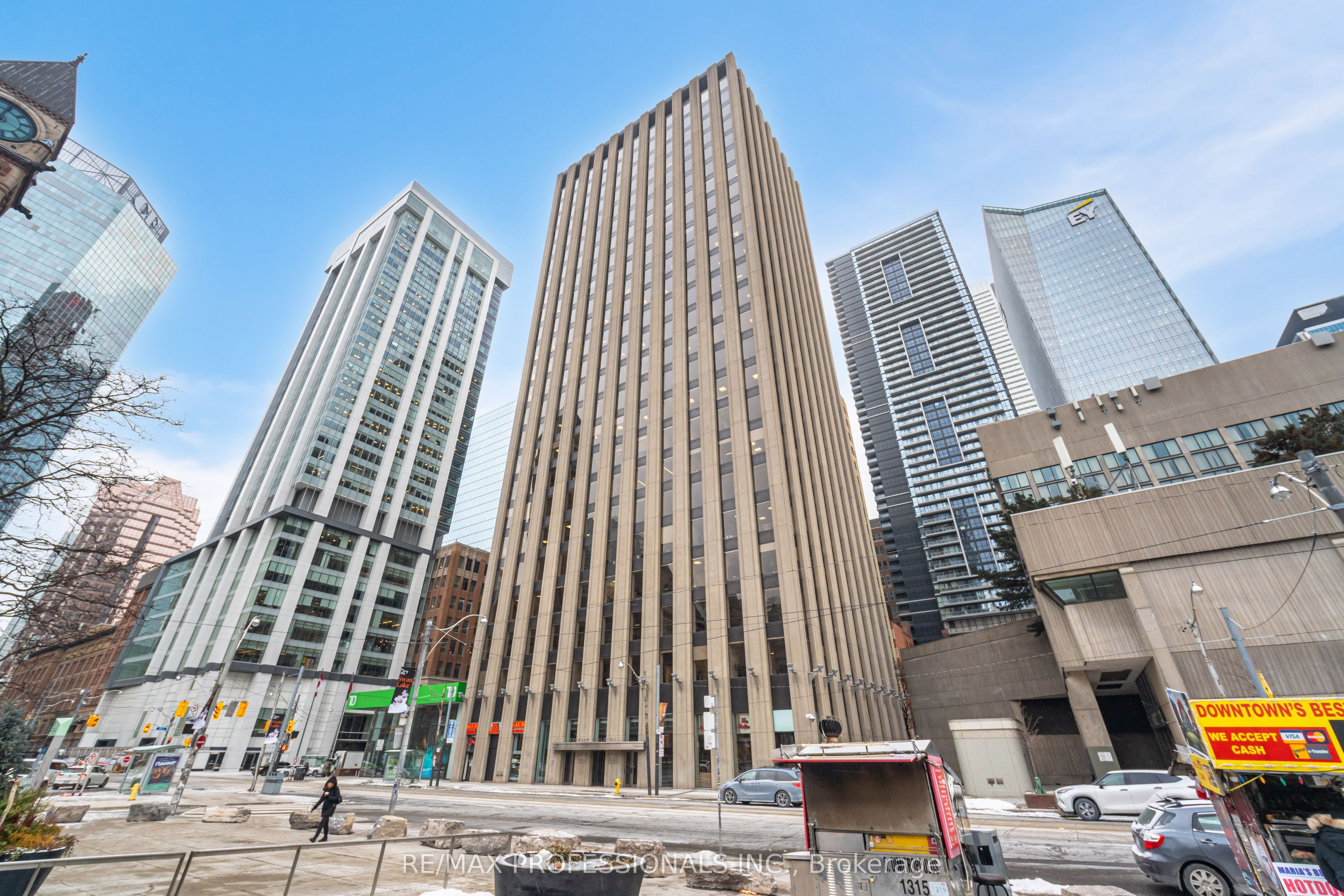 #800 - 65 Queen Street Property Photo 1