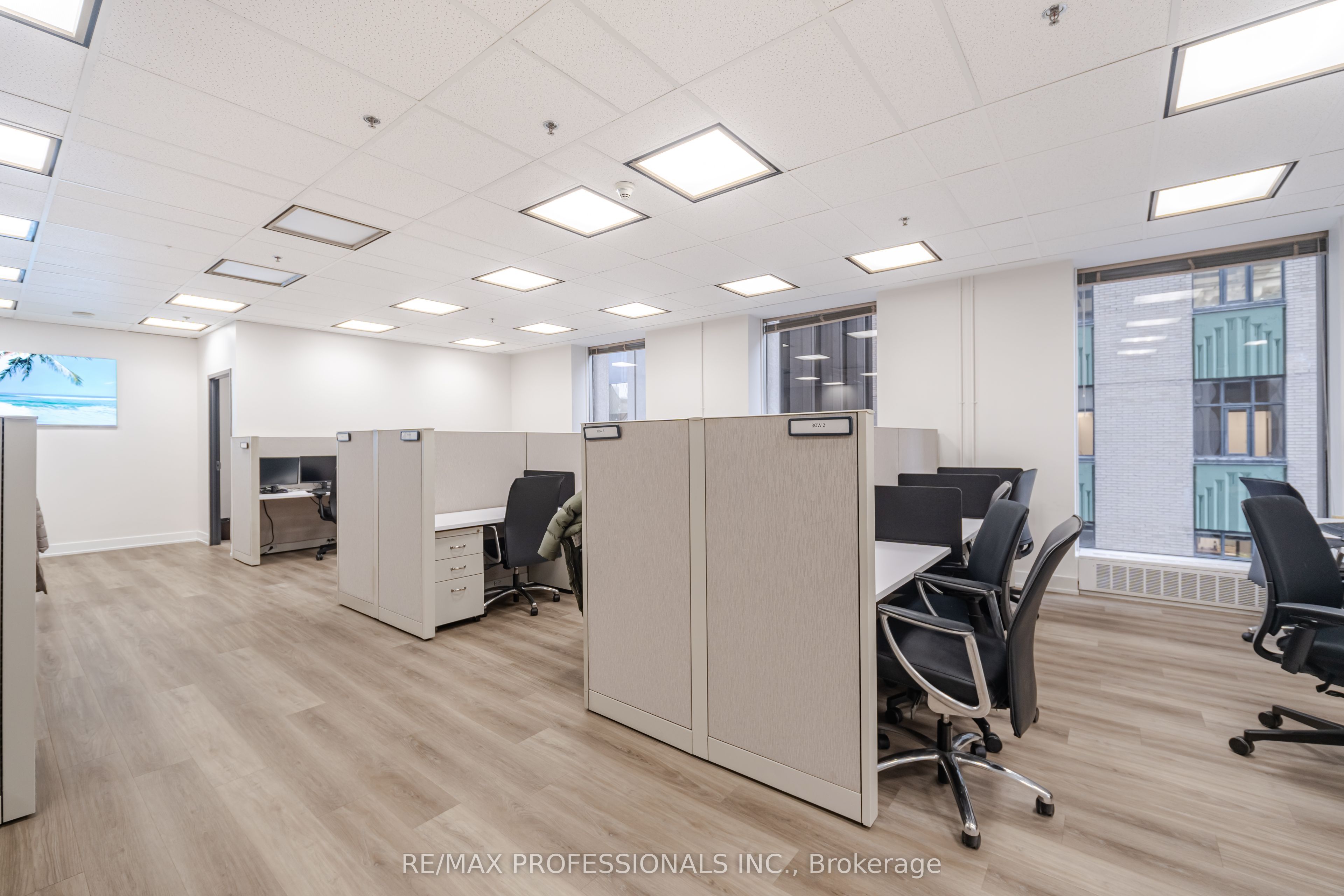 #800 - 65 Queen Street Property Photo 13