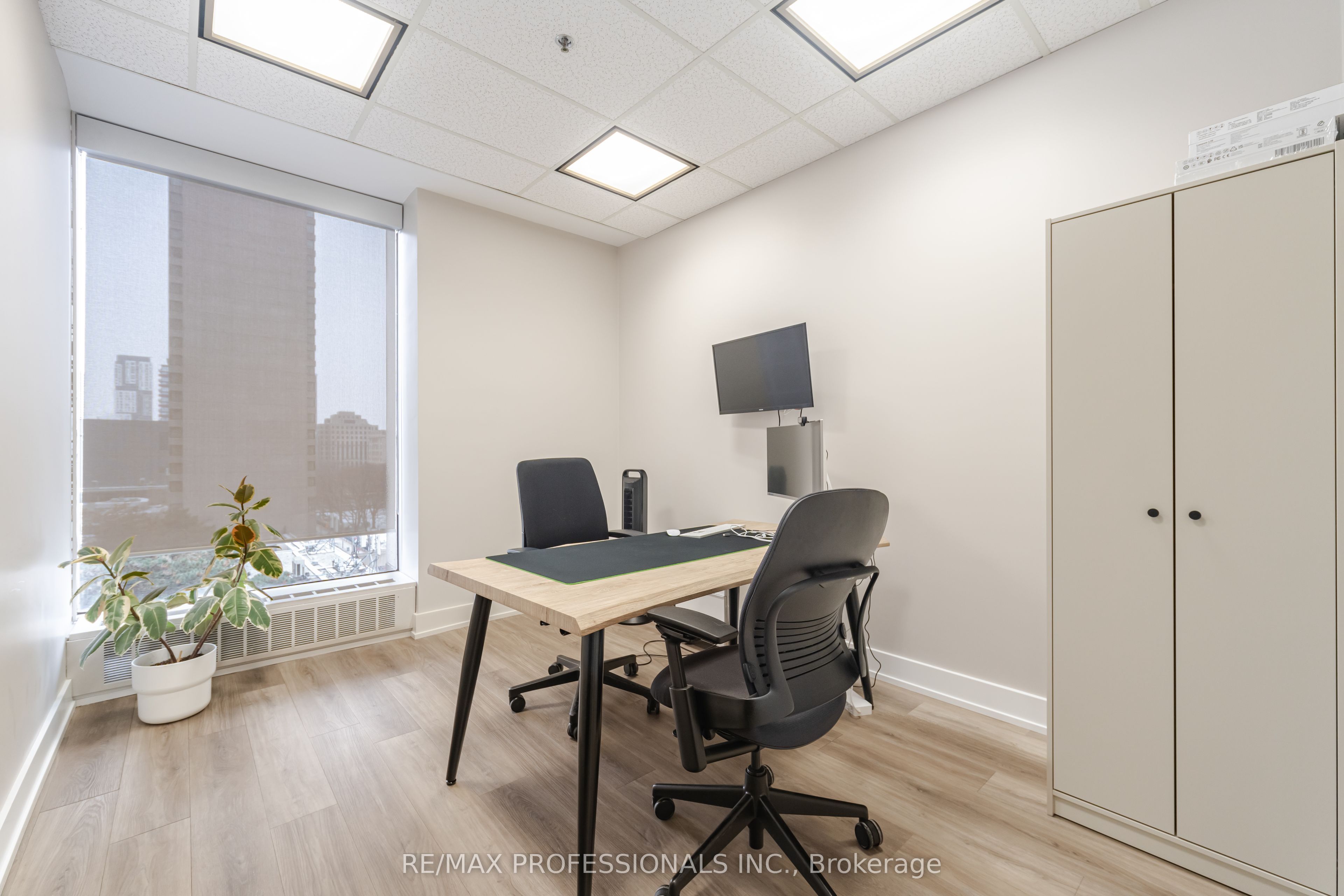 #800 - 65 Queen Street Property Photo 20