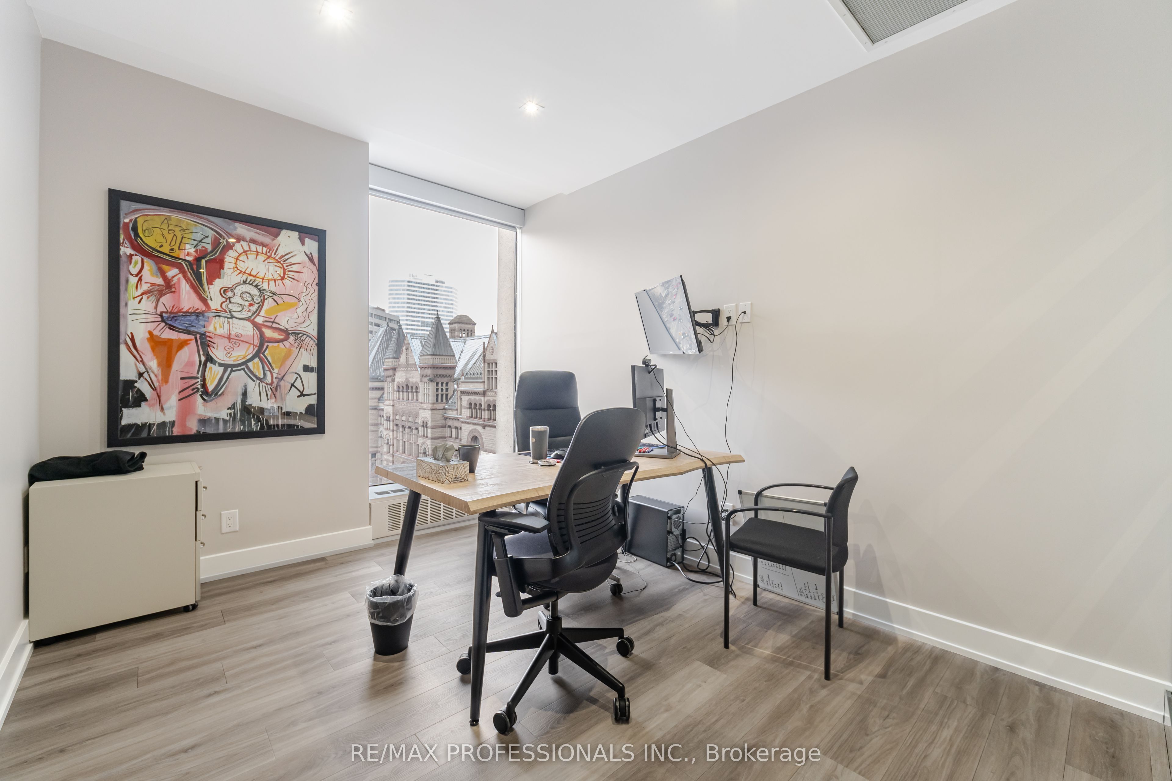 #800 - 65 Queen Street Property Photo 22