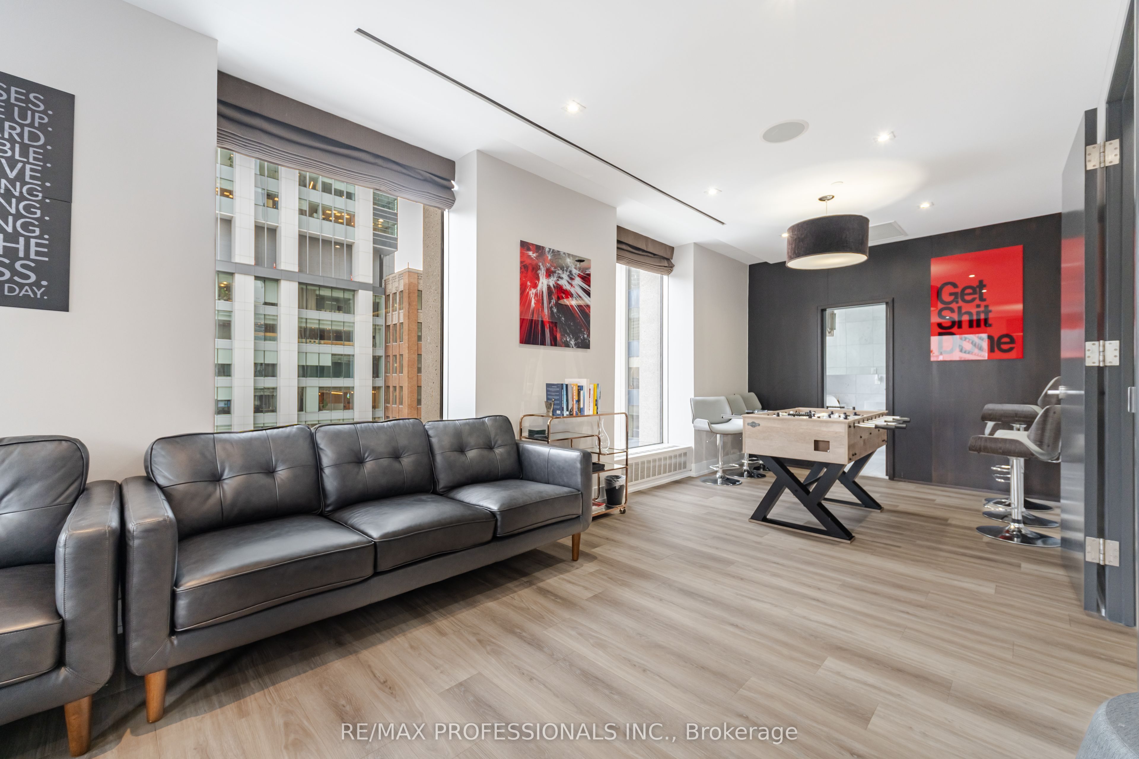 #800 - 65 Queen Street Property Photo 29