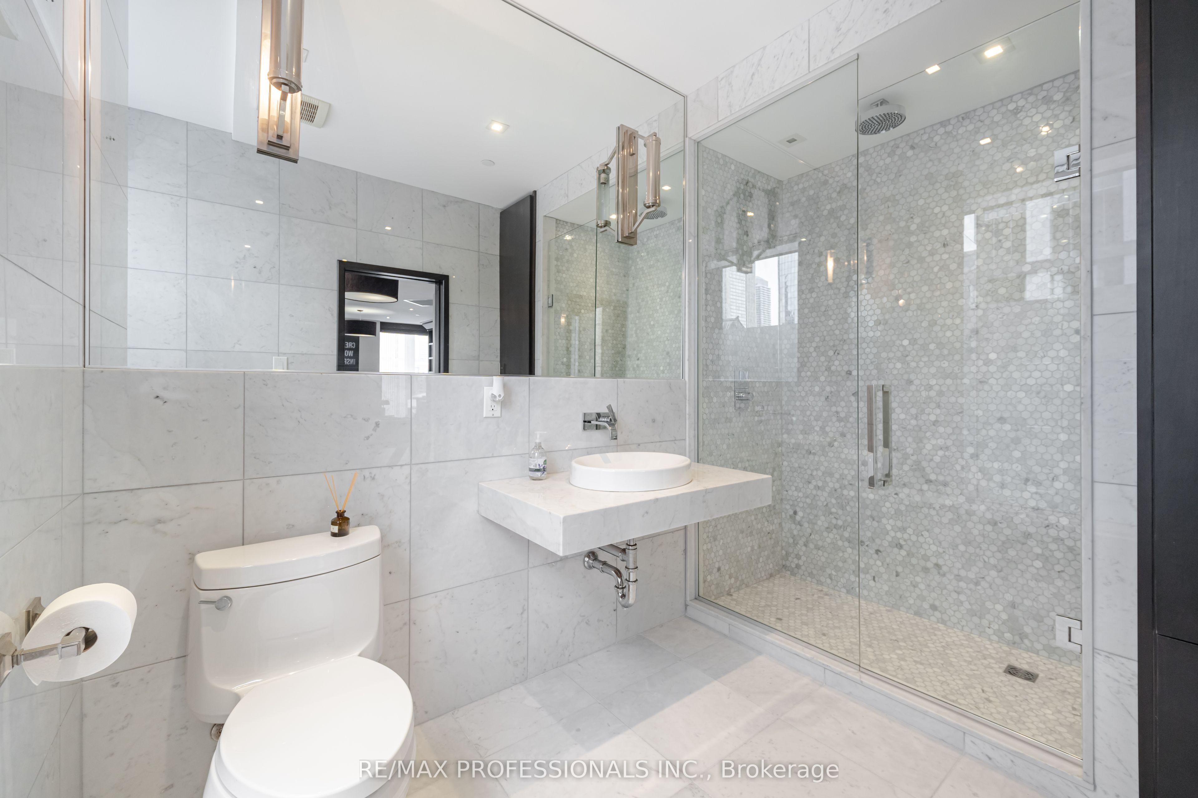 #800 - 65 Queen Street Property Photo 31