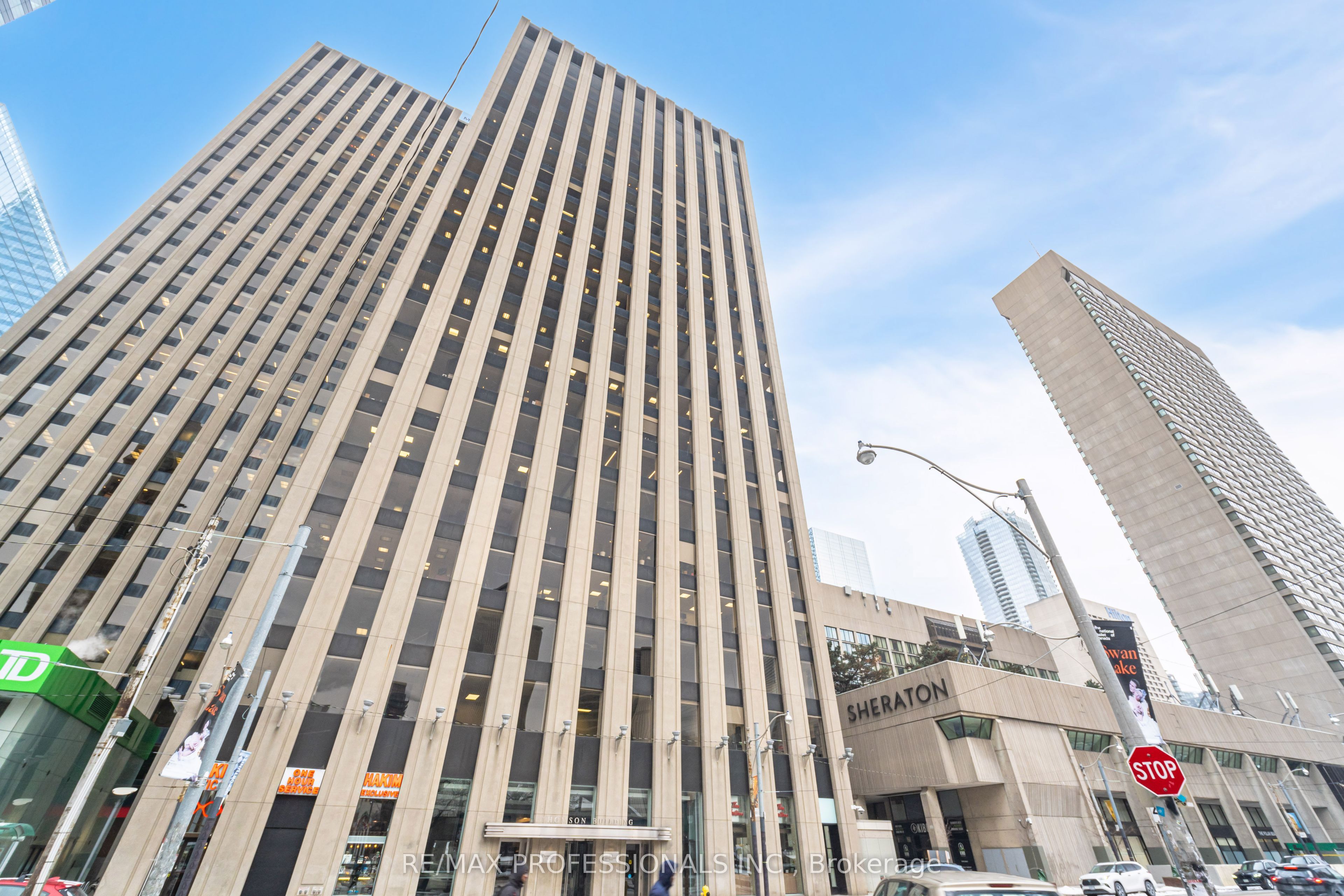 #800 - 65 Queen Street Property Photo 34