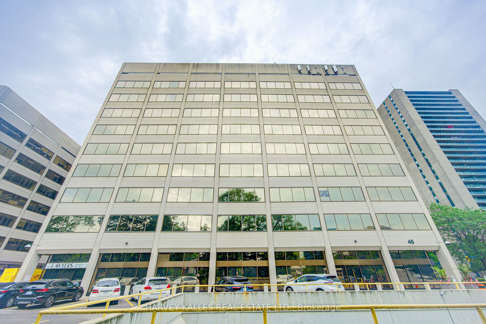 #902 - 45 Sheppard Avenue Property Photo 13