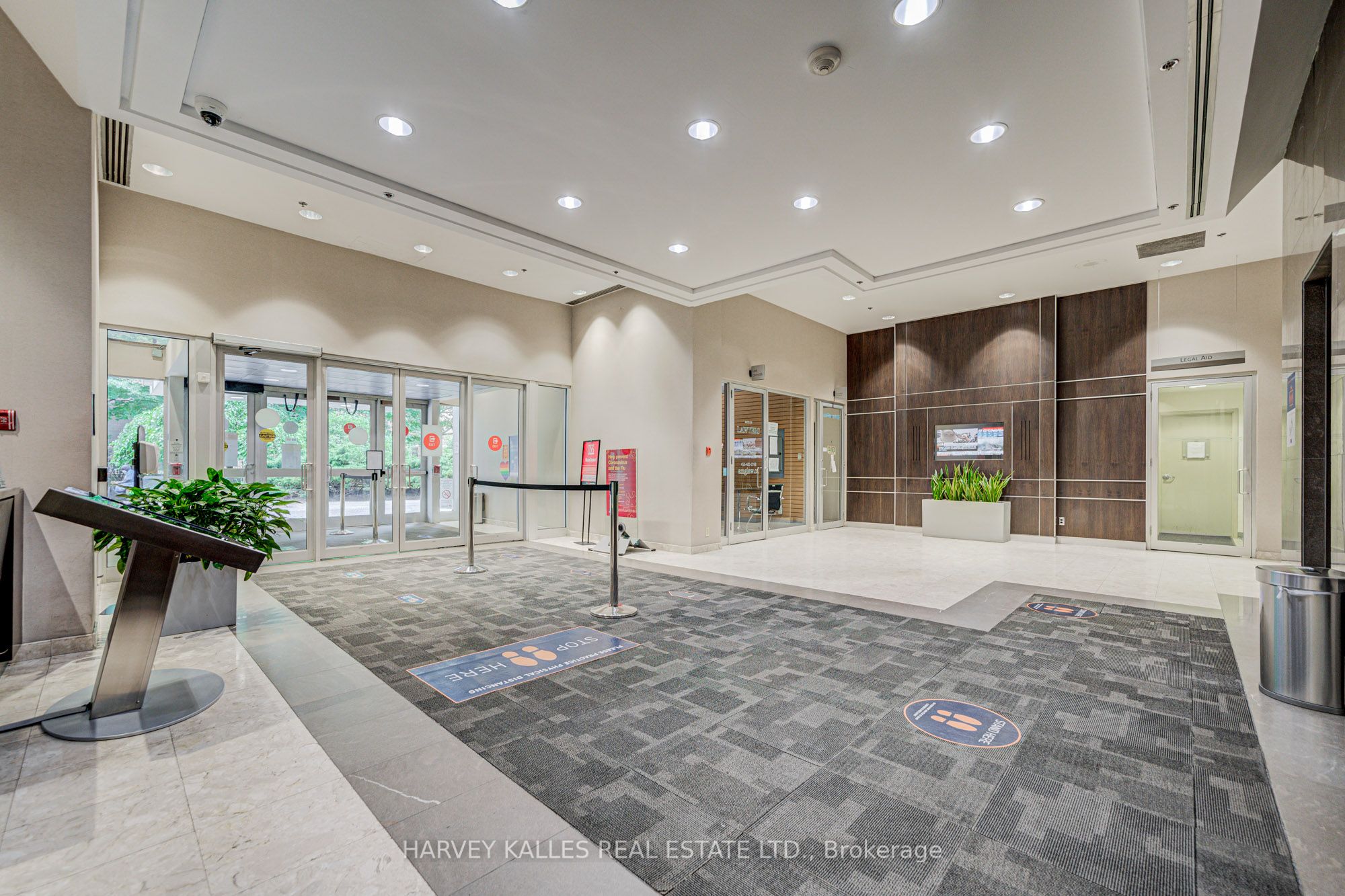 #902 - 45 Sheppard Avenue Property Photo 14