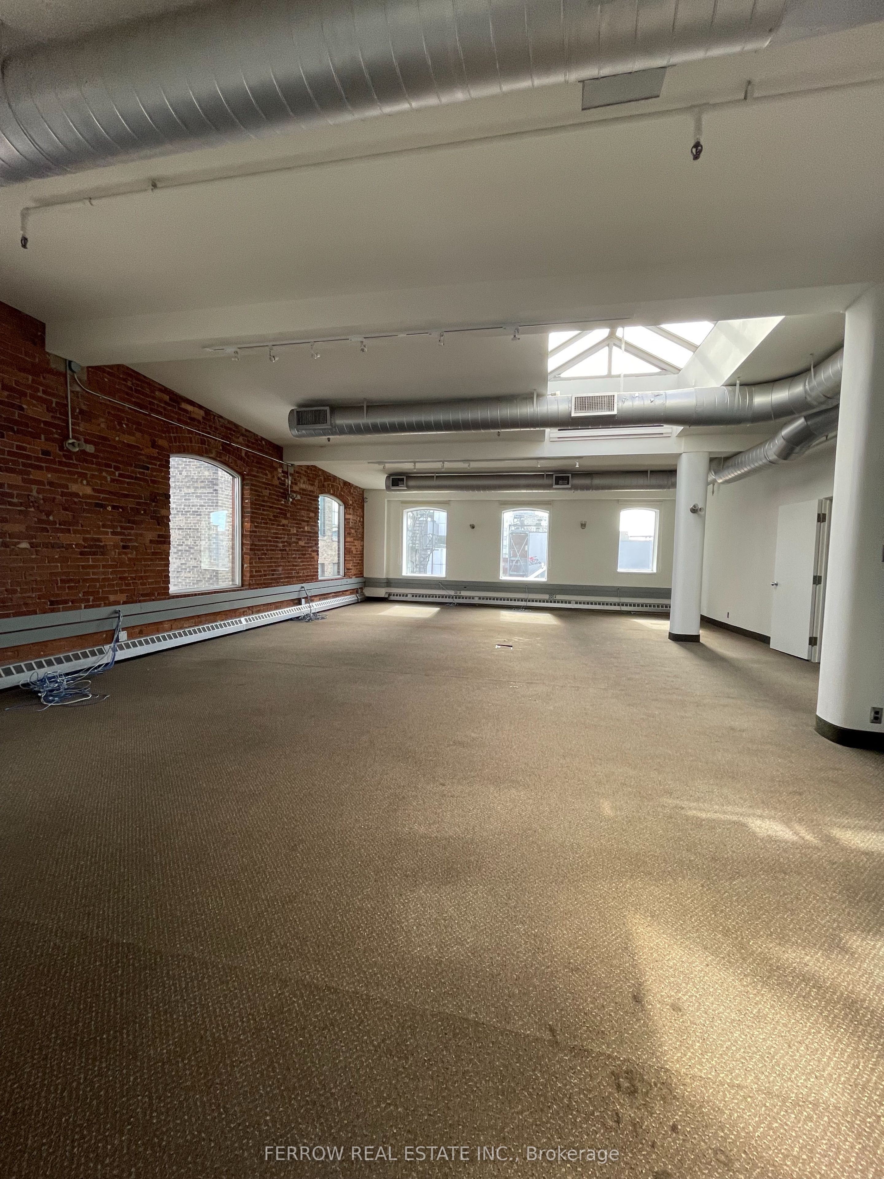 #500 - 160 John Street Property Photo 5
