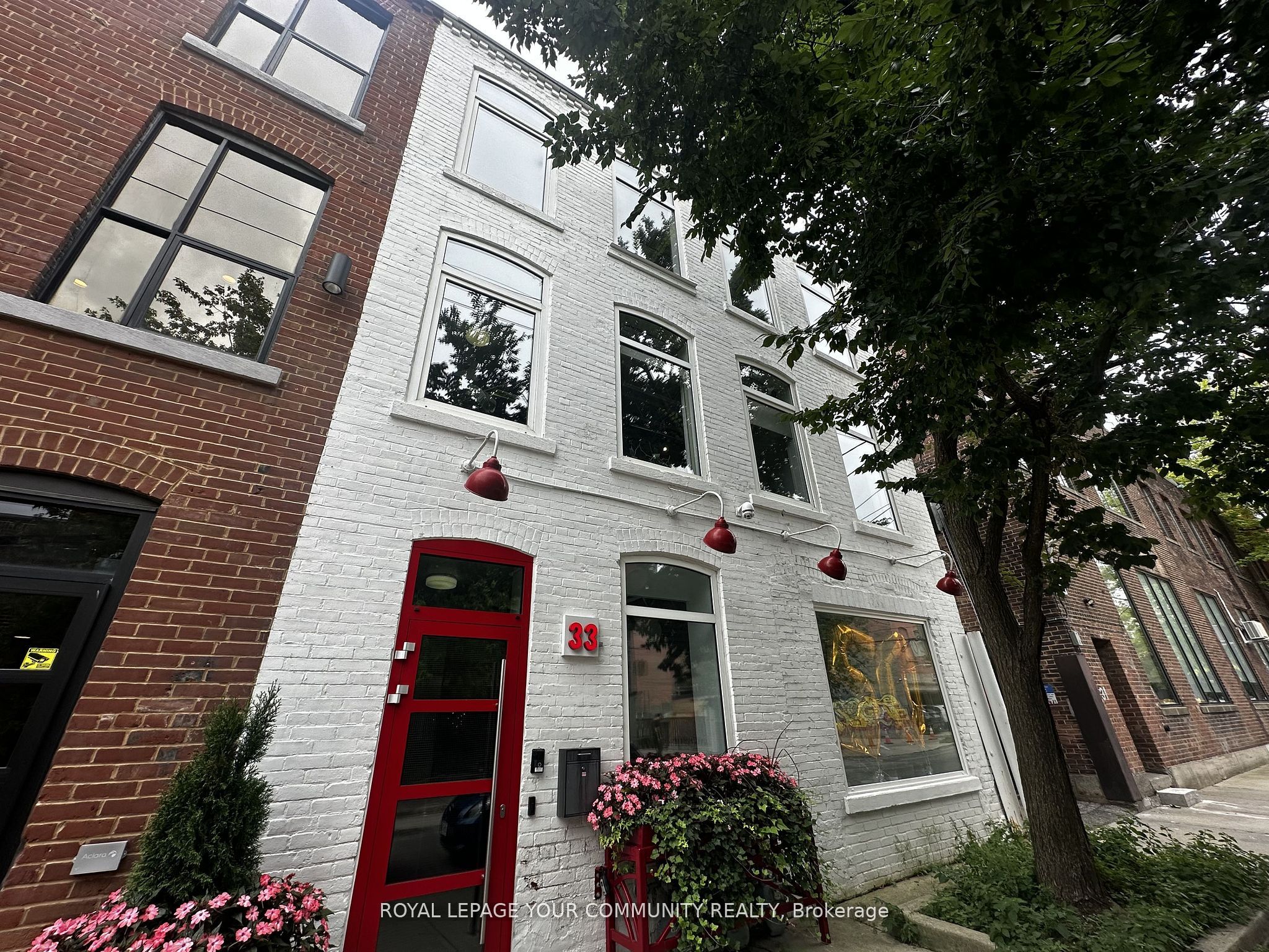 33 Britain Street Property Photo 1