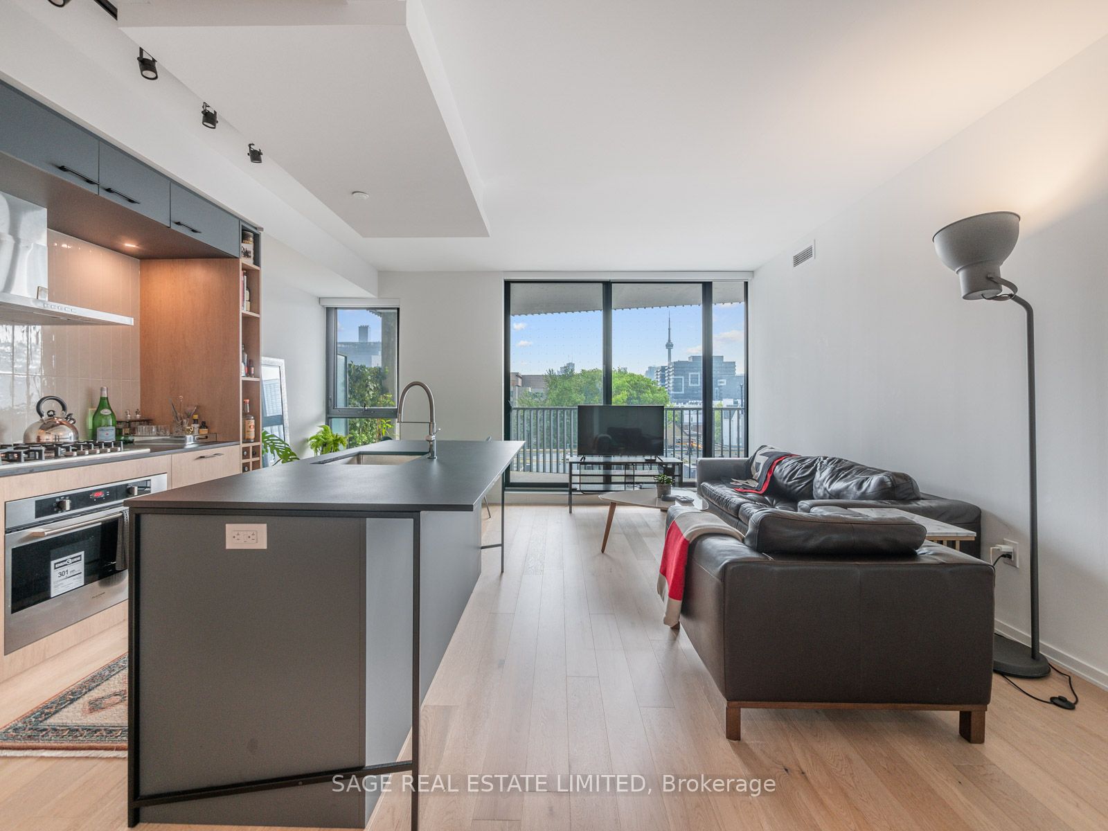 #404 - 41 Dovercourt Road Property Photo 1