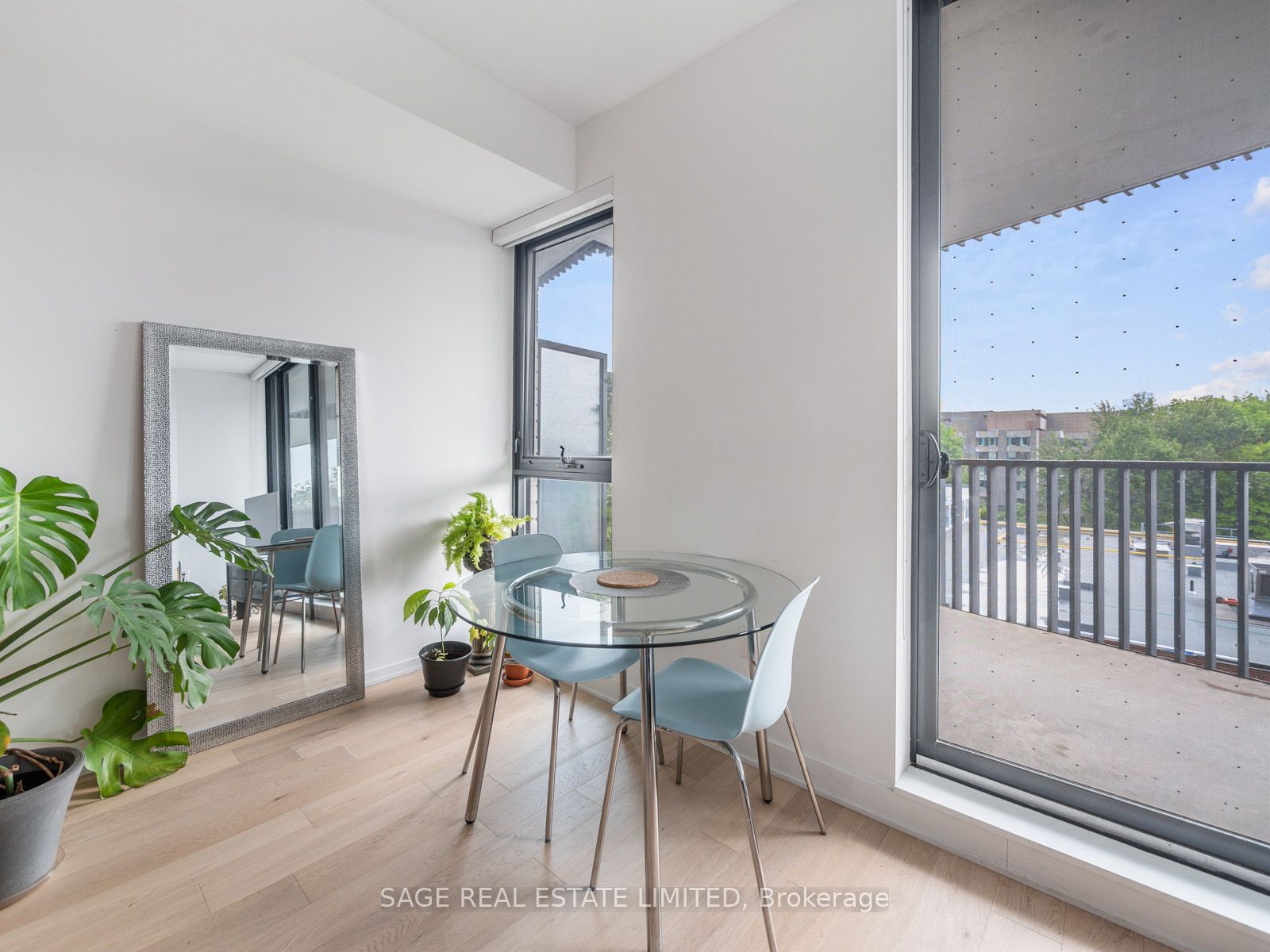 #404 - 41 Dovercourt Road Property Photo 17