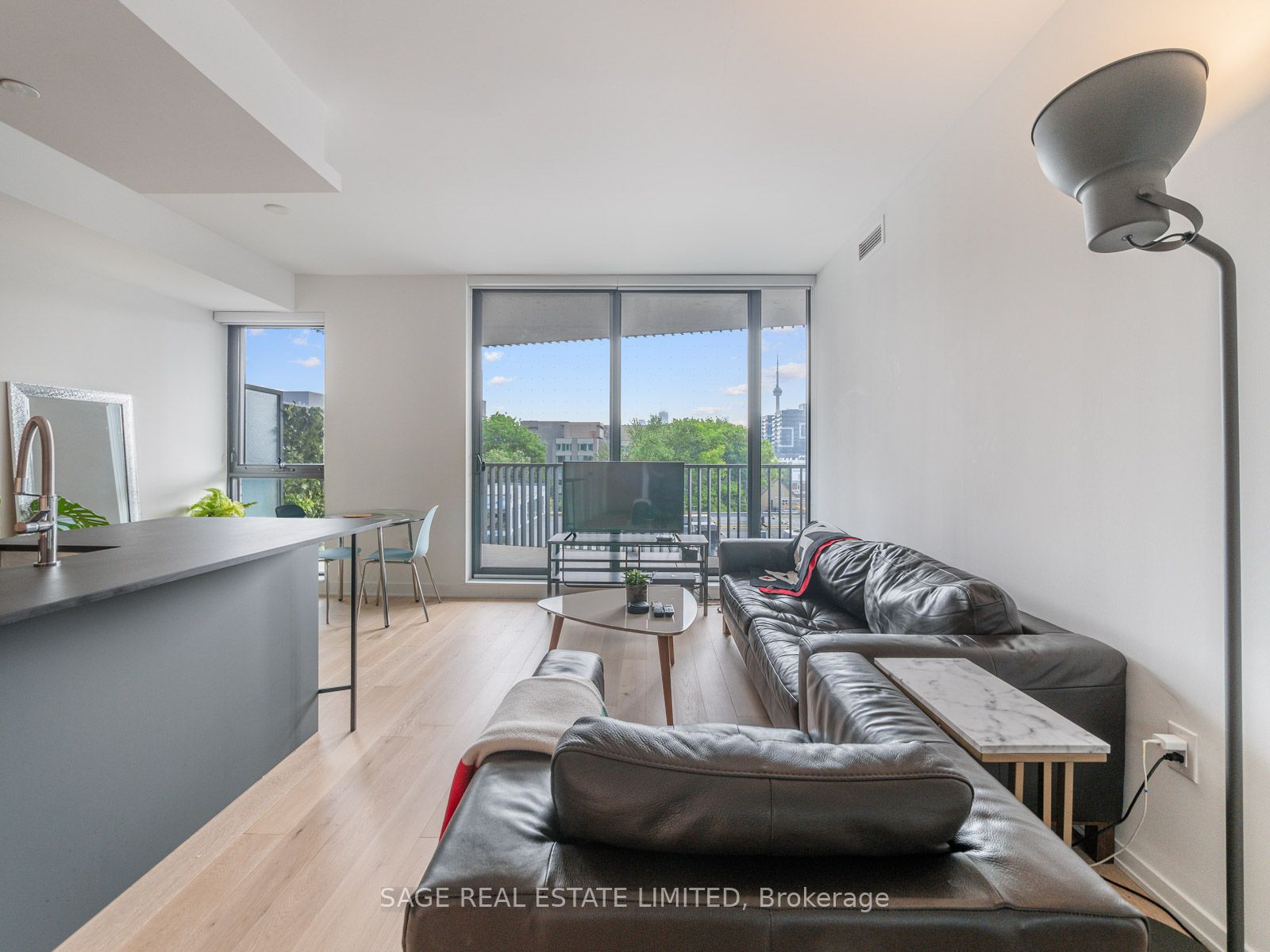 #404 - 41 Dovercourt Road Property Photo 18