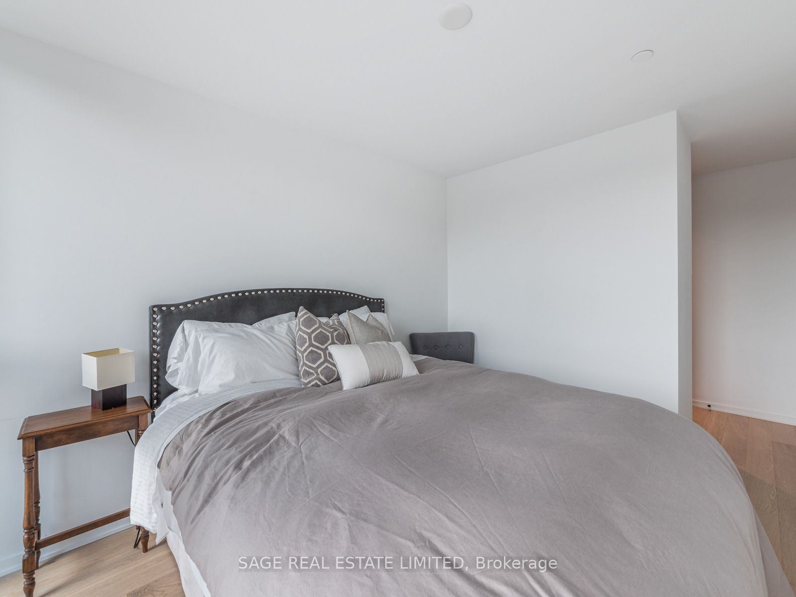 #404 - 41 Dovercourt Road Property Photo 23