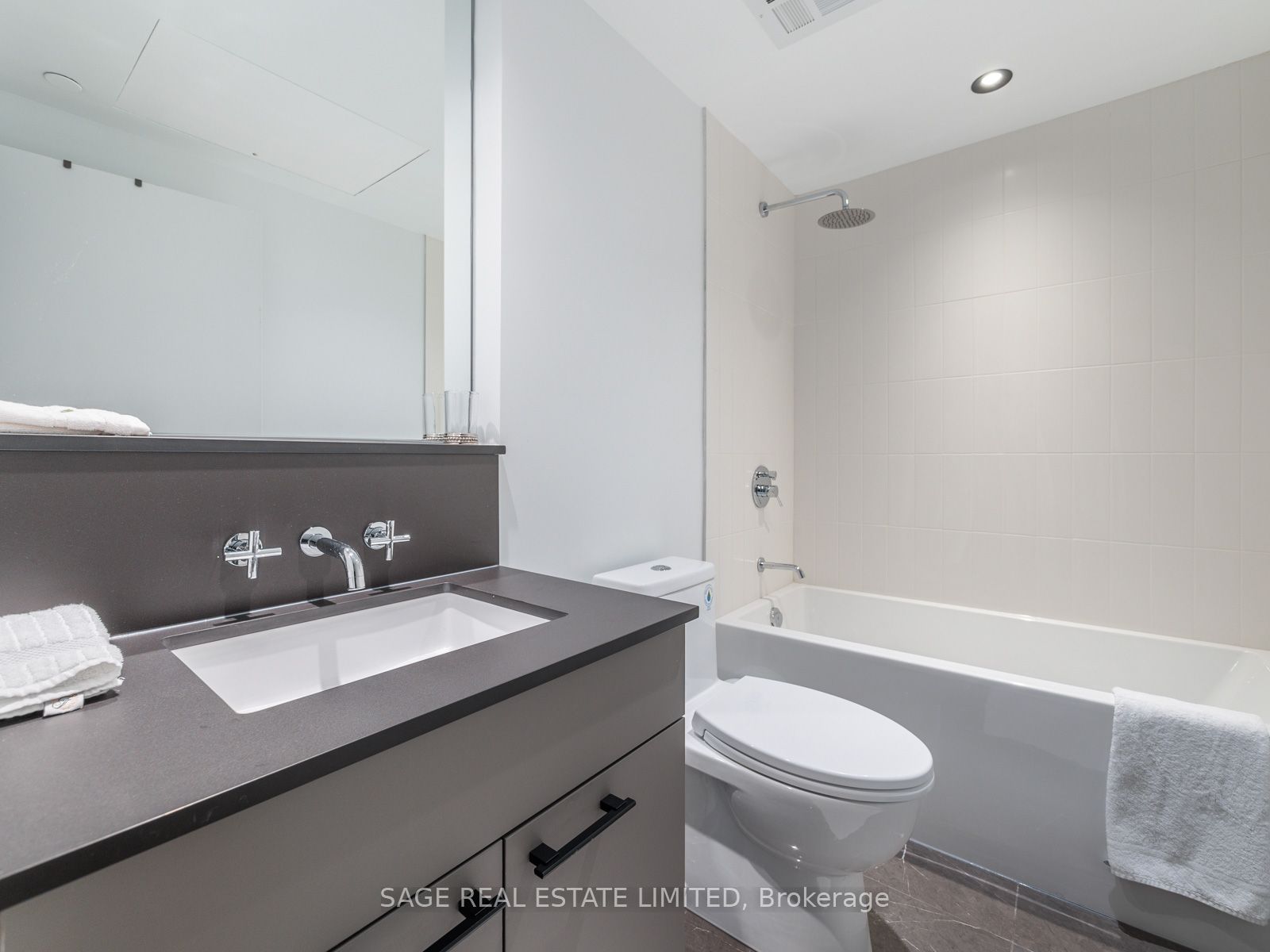 #404 - 41 Dovercourt Road Property Photo 26