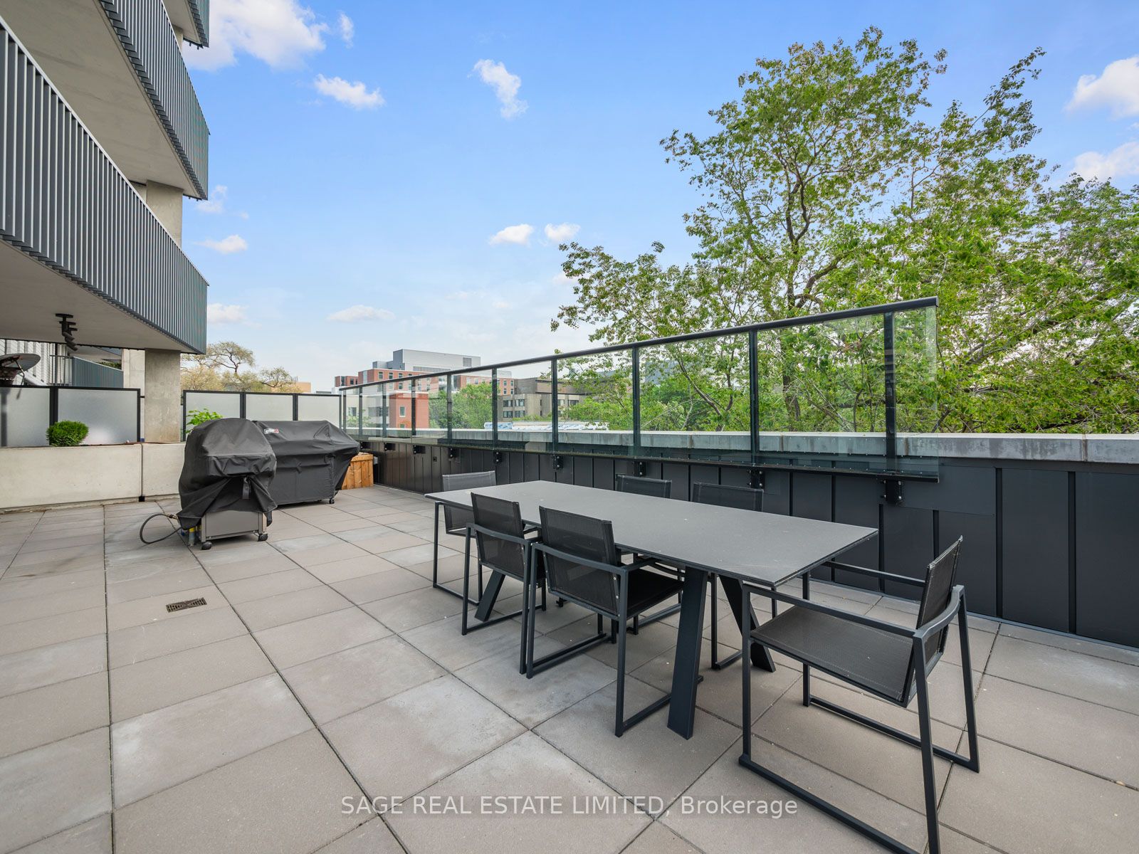 #404 - 41 Dovercourt Road Property Photo 32