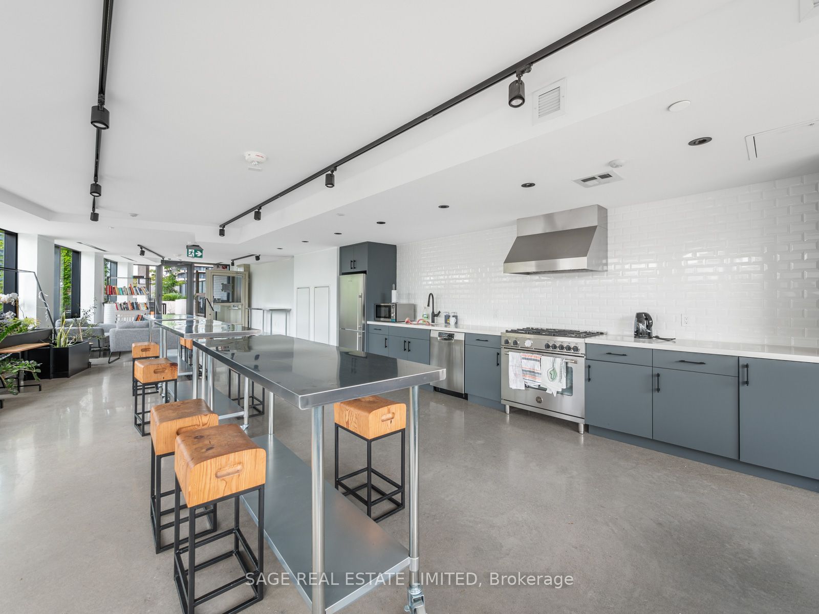 #404 - 41 Dovercourt Road Property Photo 34