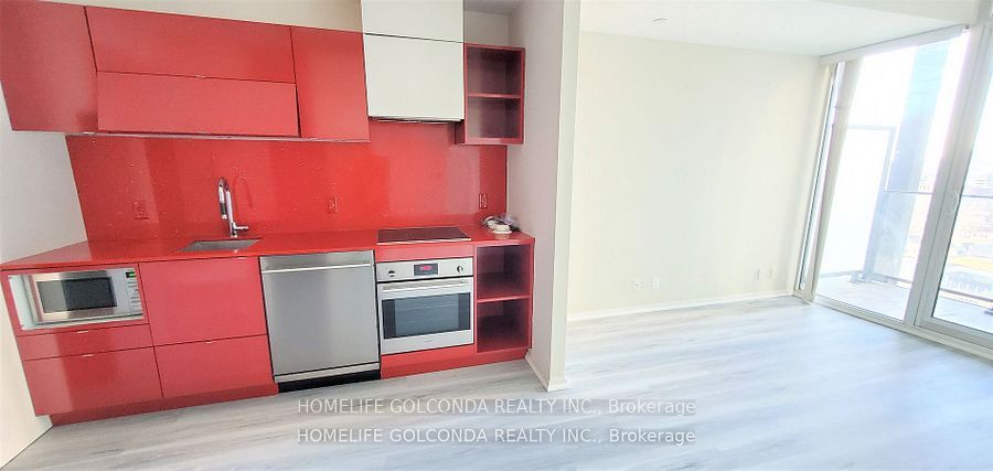 #1206 - 125 Peter Street Property Photo 2