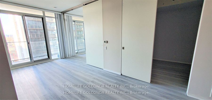 #1206 - 125 Peter Street Property Photo 3