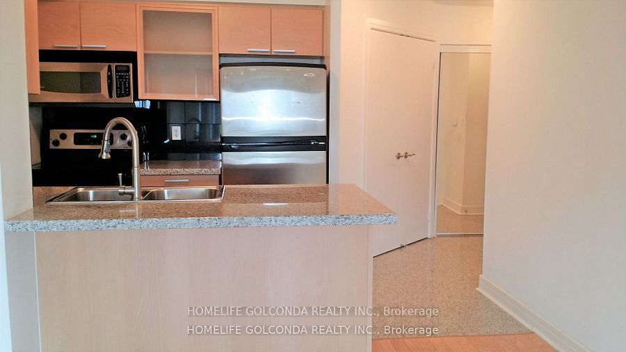 #508 - 18 Harrison Garden Boulevard Property Photo 5
