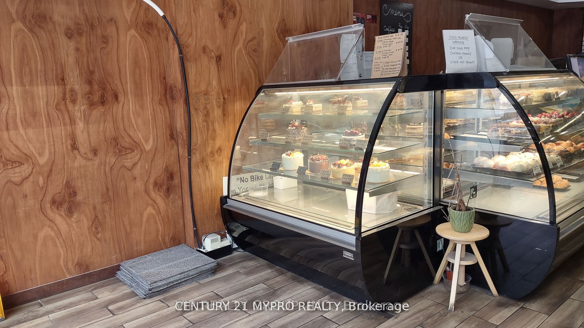 5459 Yonge Street Property Photo 6