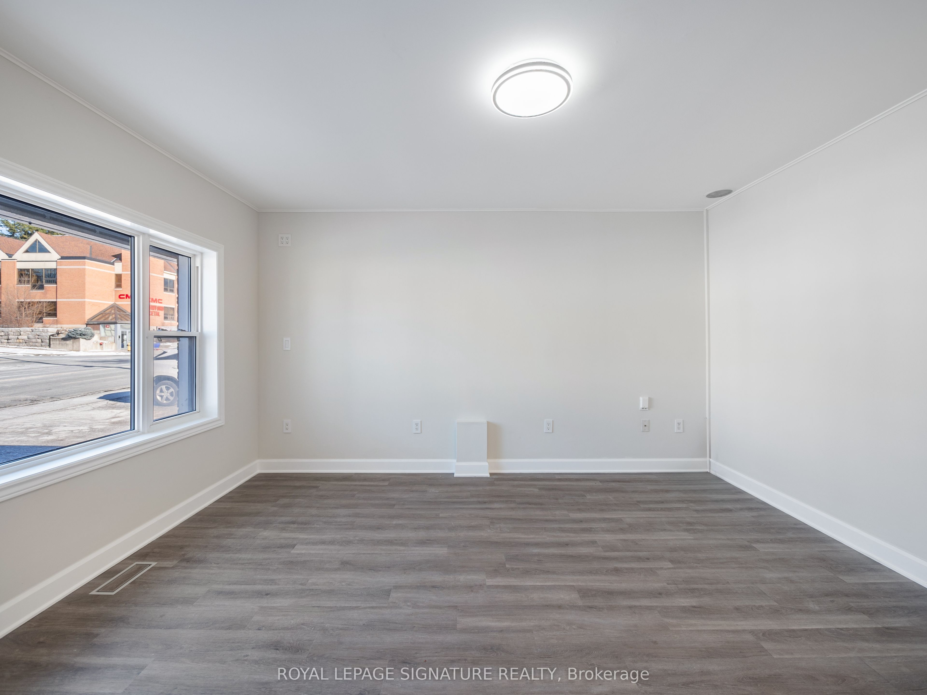 143 Sheppard Avenue Property Photo 4