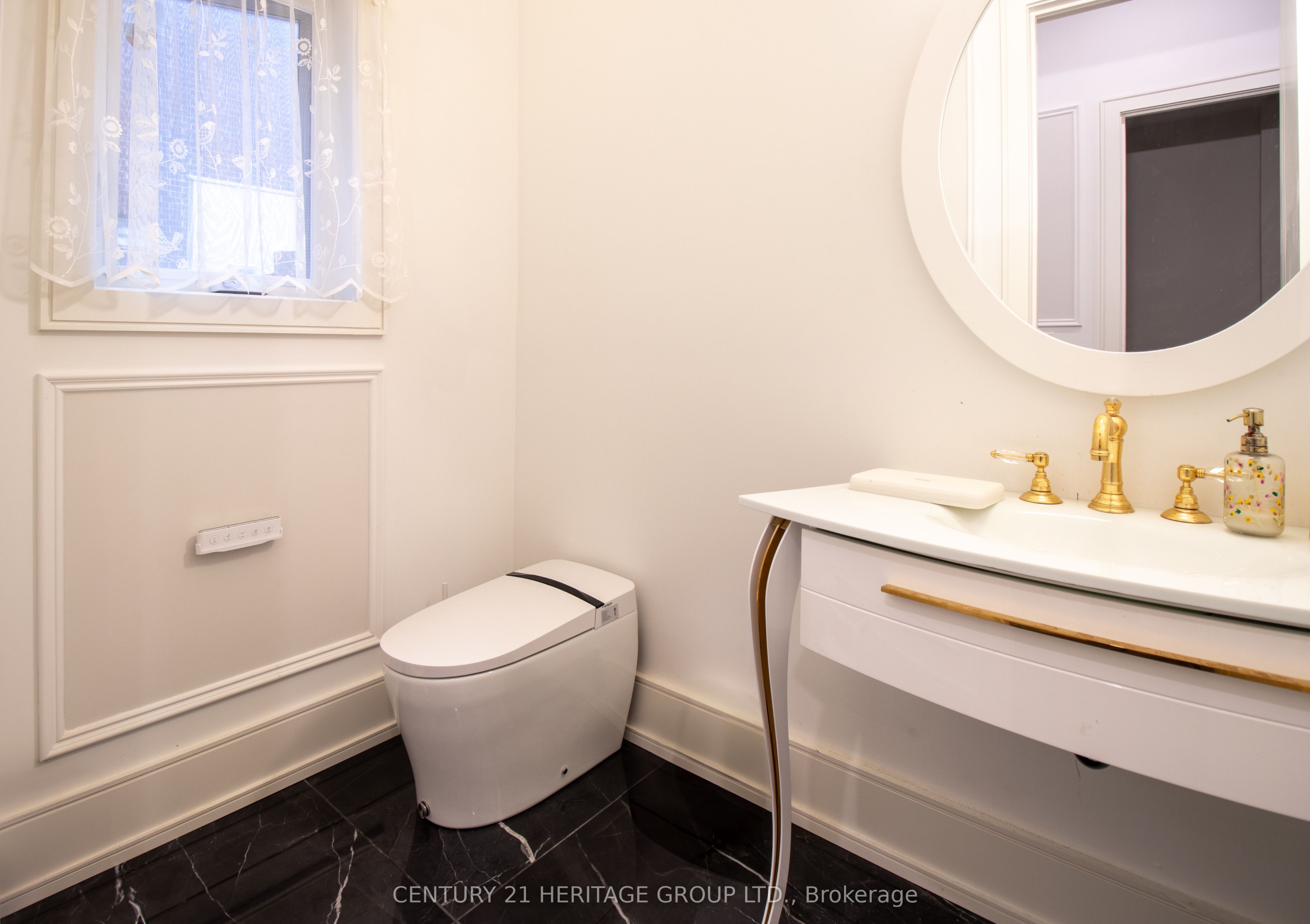 32 Devondale Avenue Property Photo 18