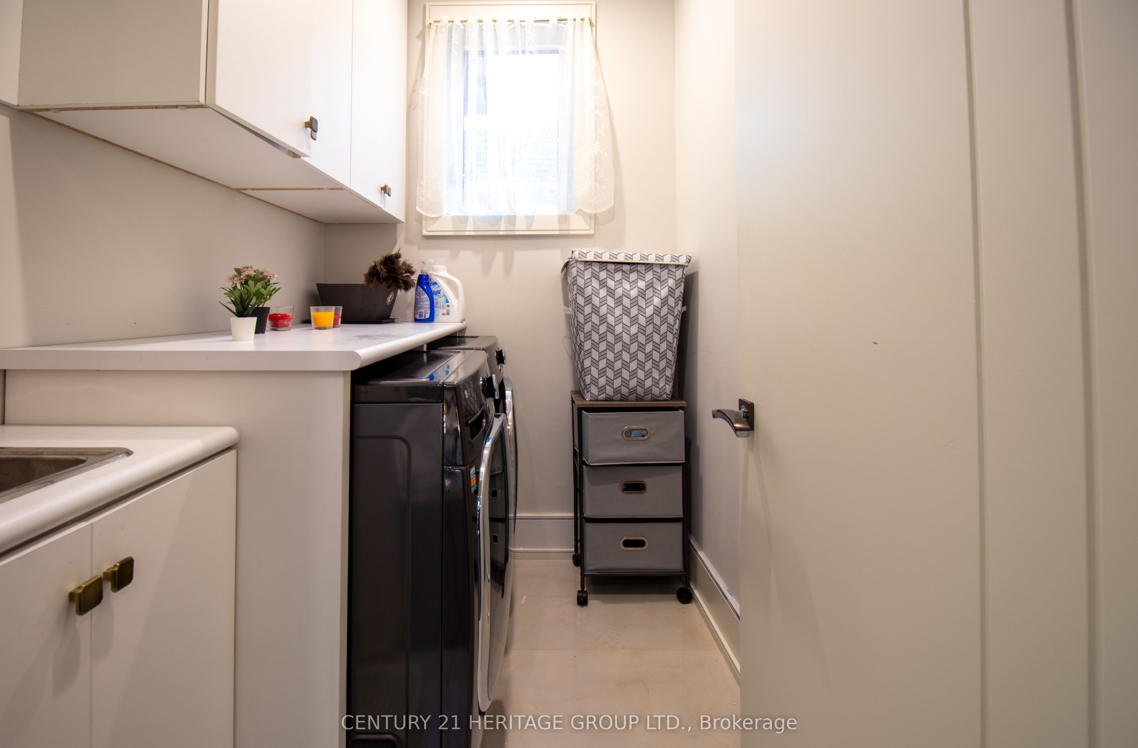 32 Devondale Avenue Property Photo 21