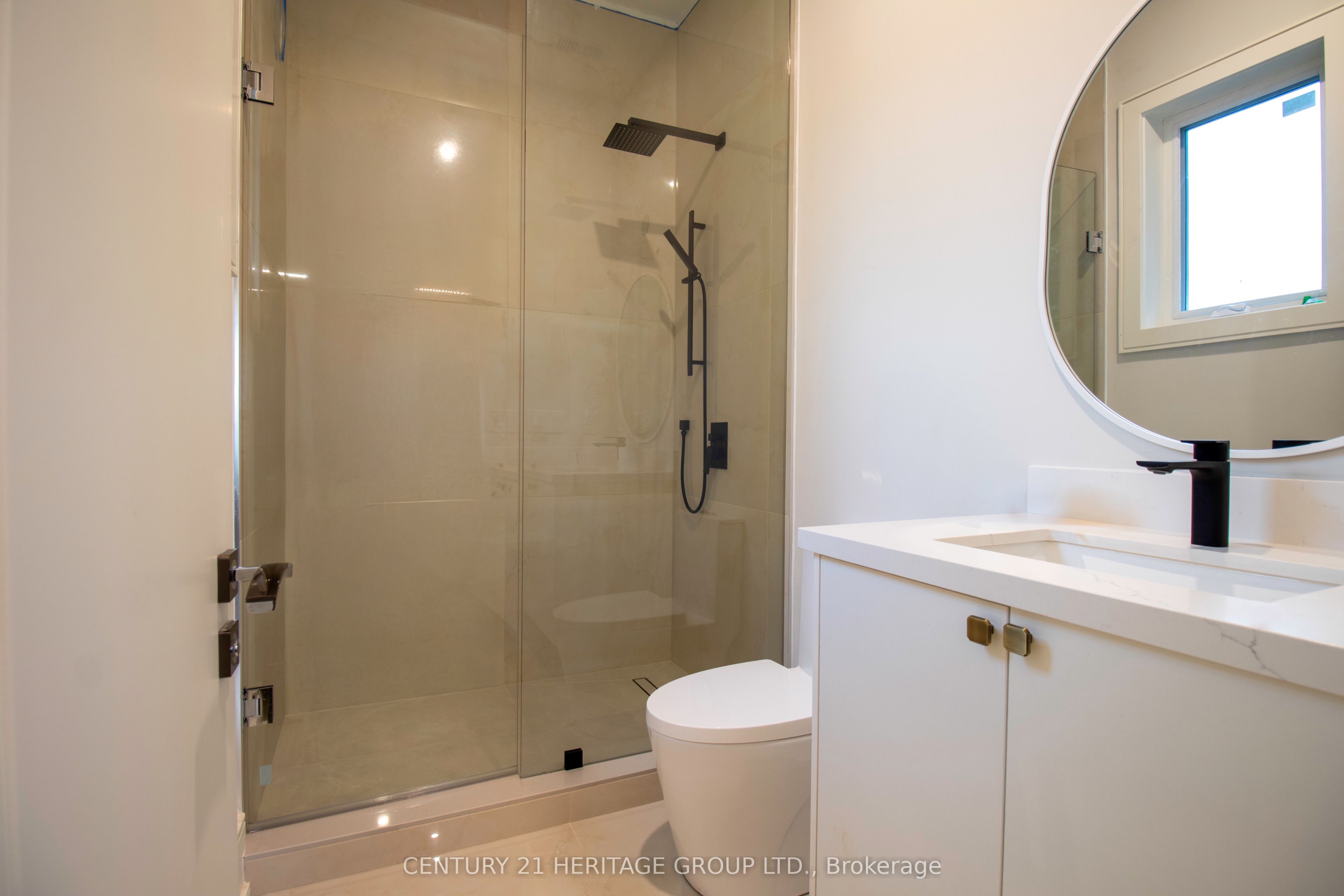 32 Devondale Avenue Property Photo 27