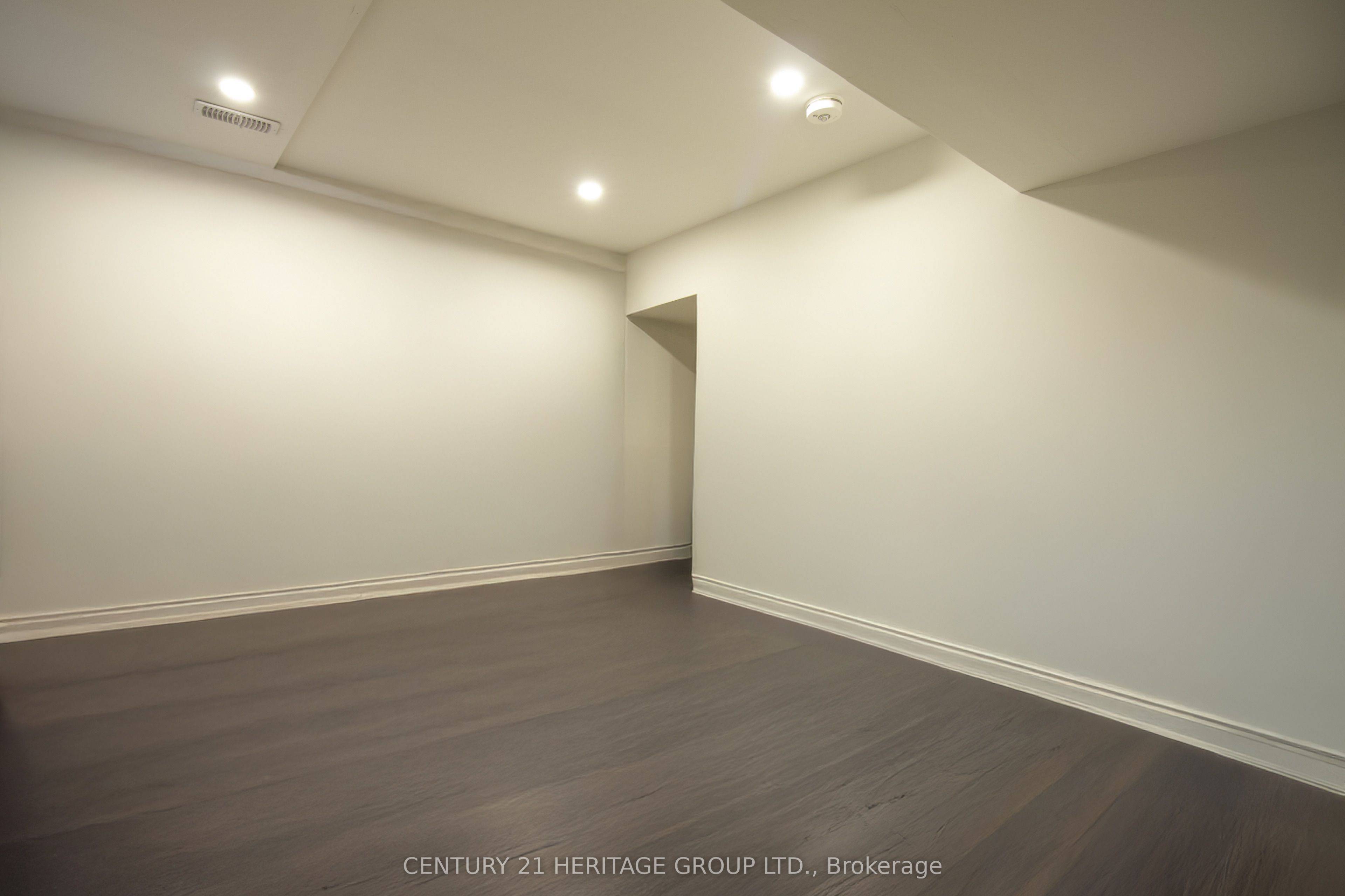 32 Devondale Avenue Property Photo 33
