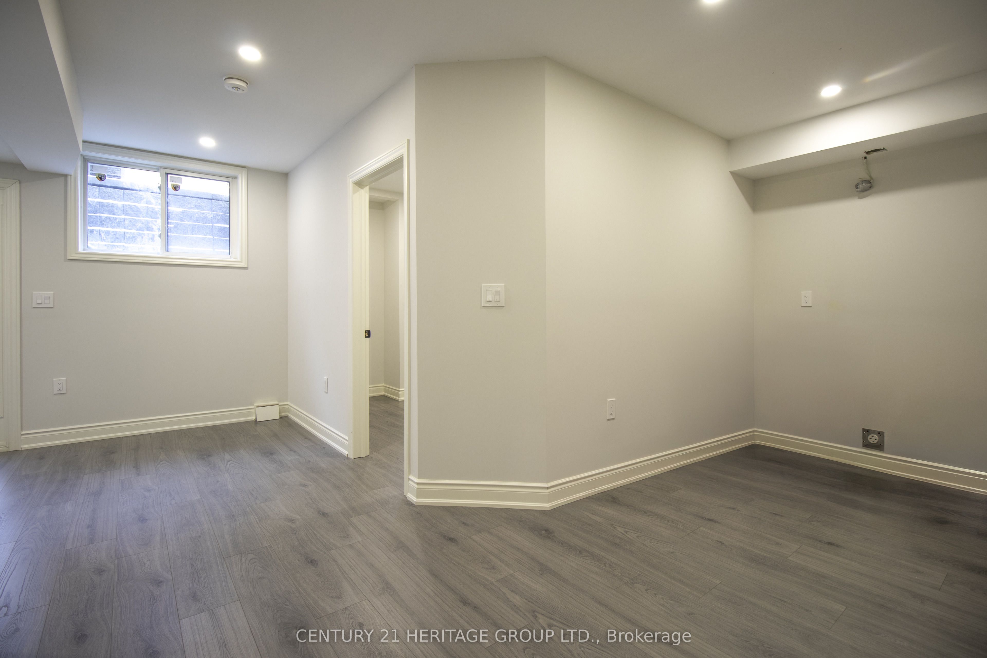 32 Devondale Avenue Property Photo 35