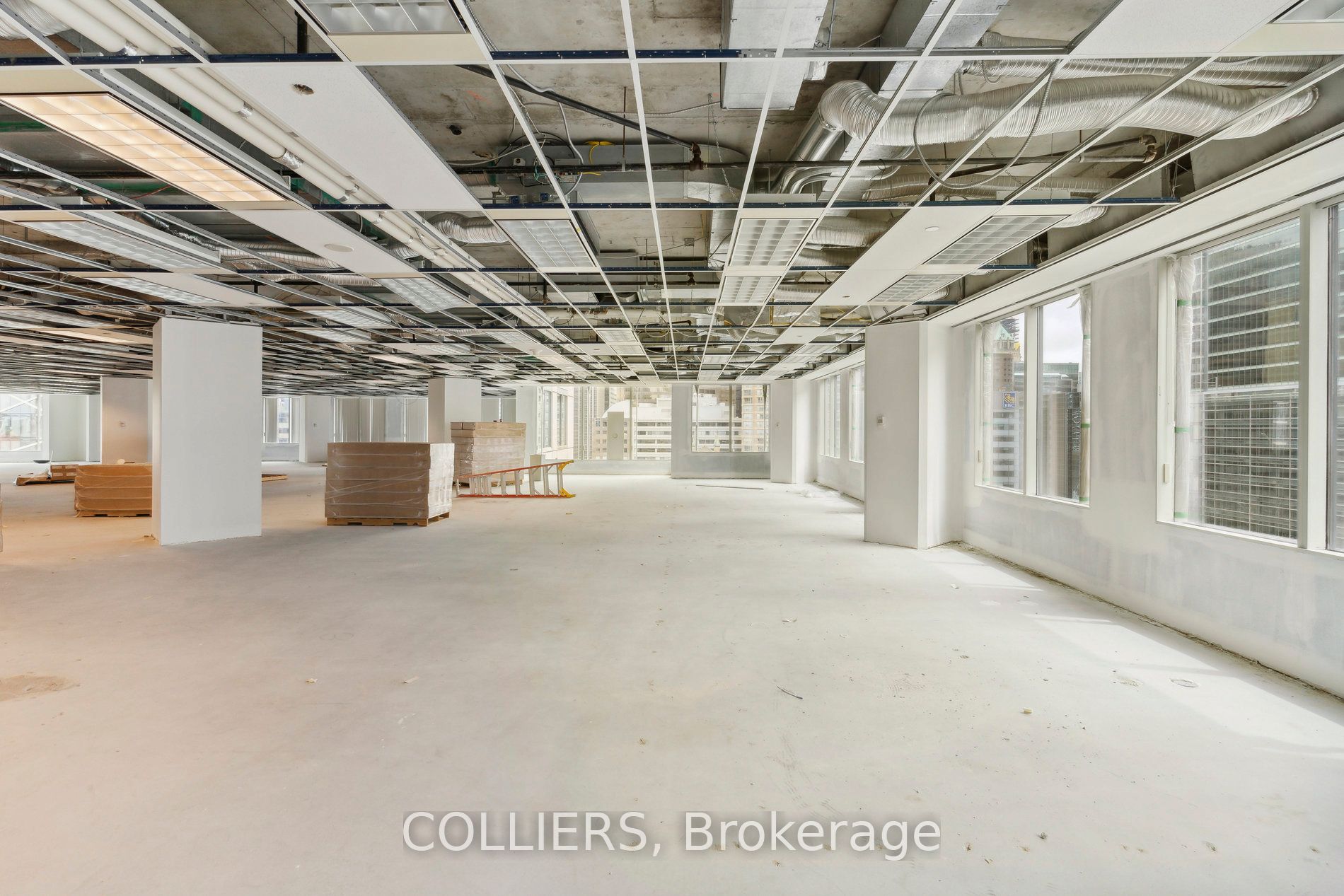 #900 - 225 King Street Property Photo 7