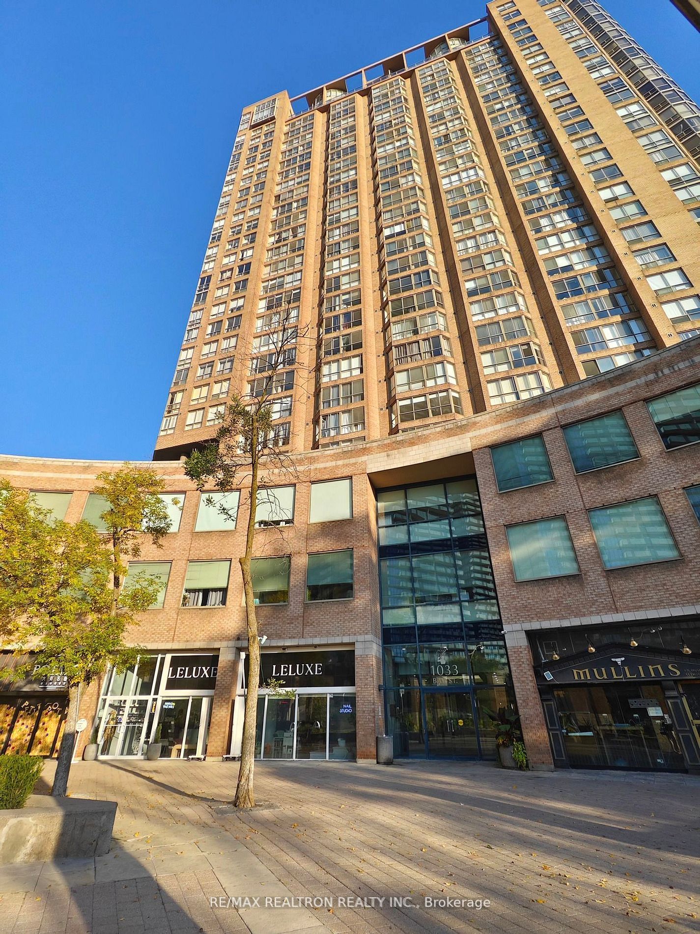 #219 - 1033 Bay Street Property Photo 1