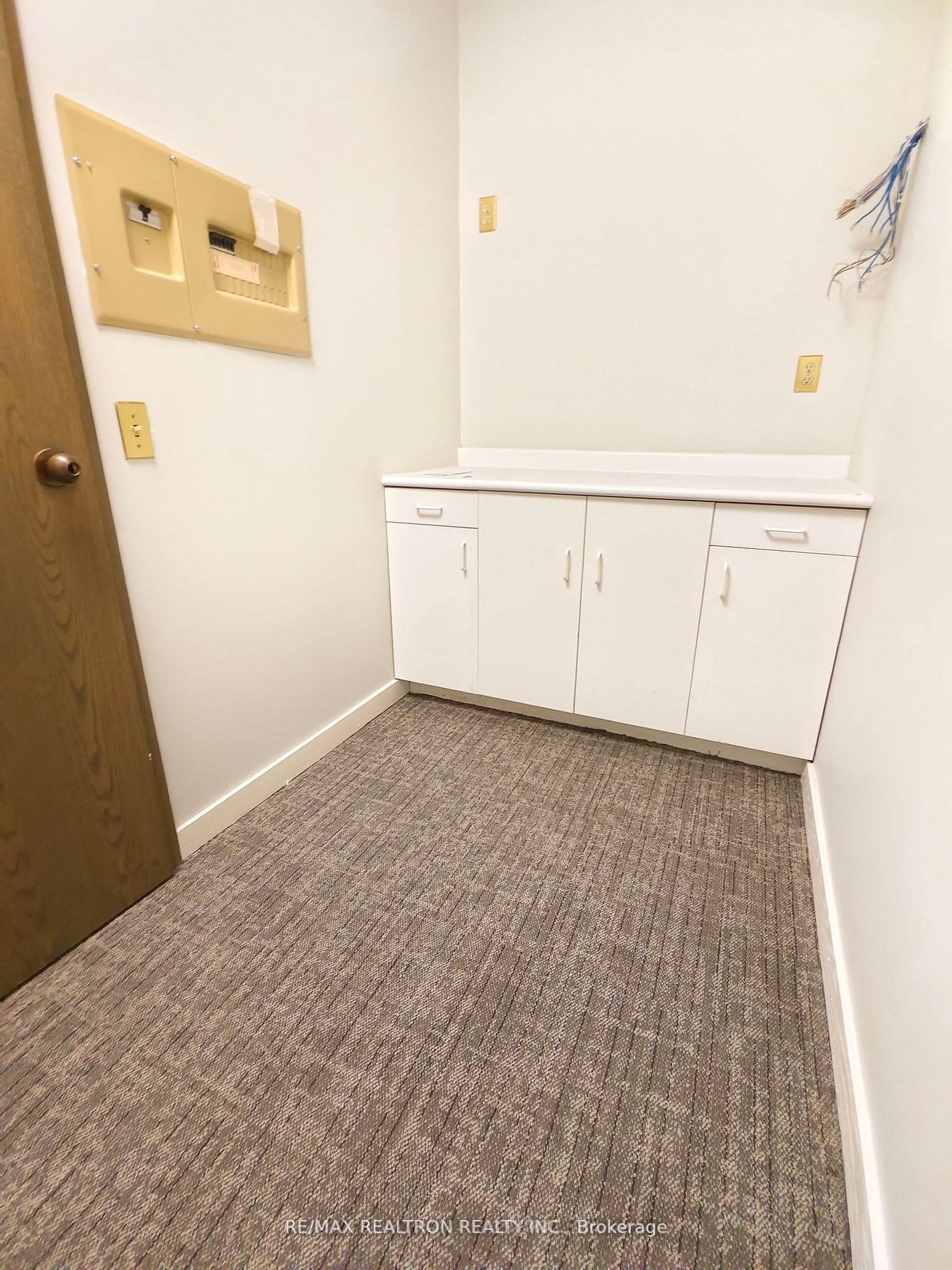 #219 - 1033 Bay Street Property Photo 20