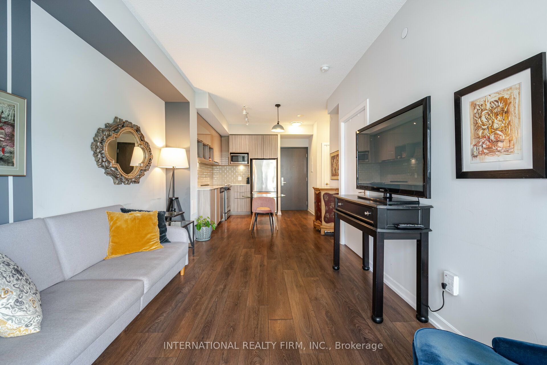 #303 - 52 Forest Manor Road Property Photo 11