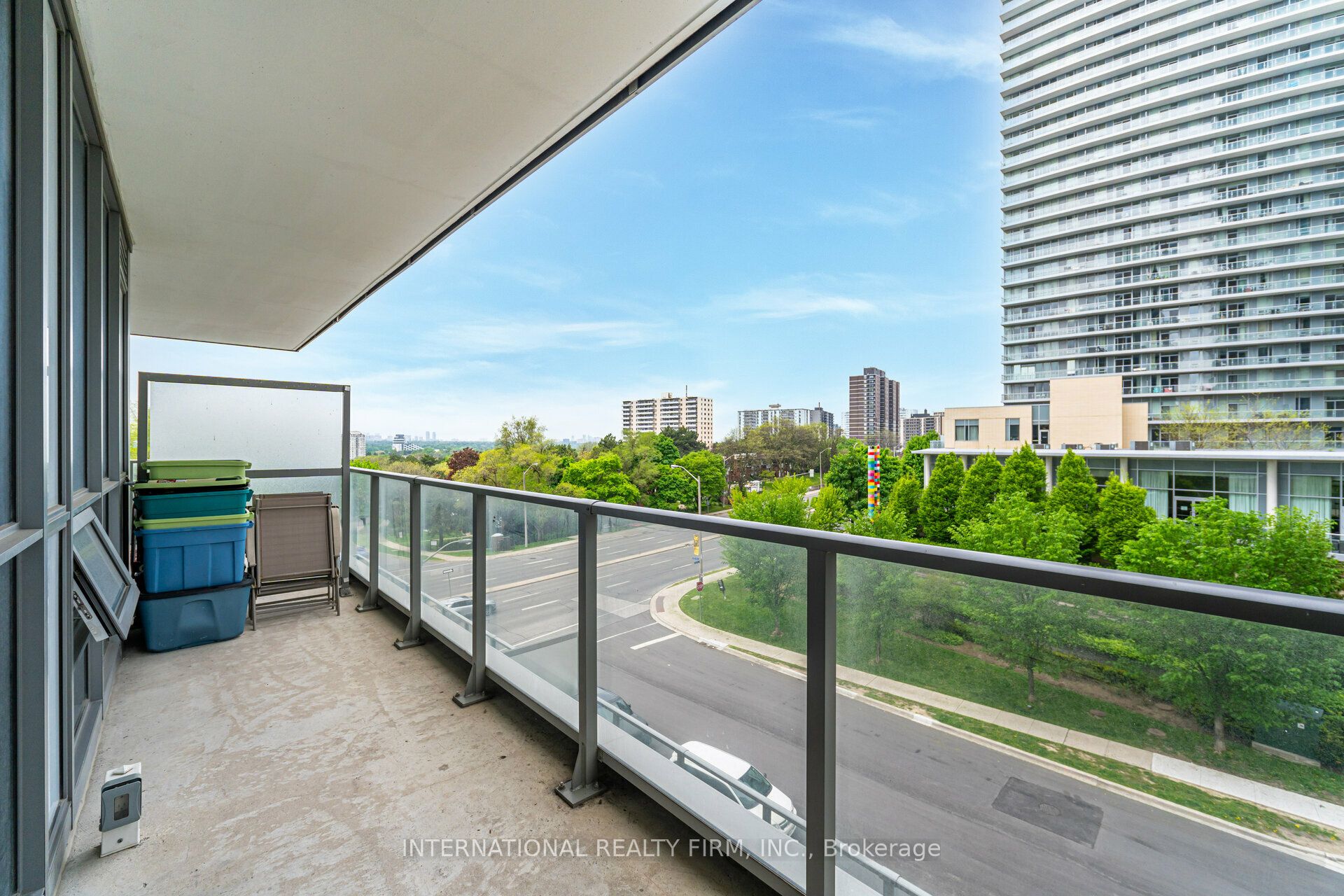 #303 - 52 Forest Manor Road Property Photo 20