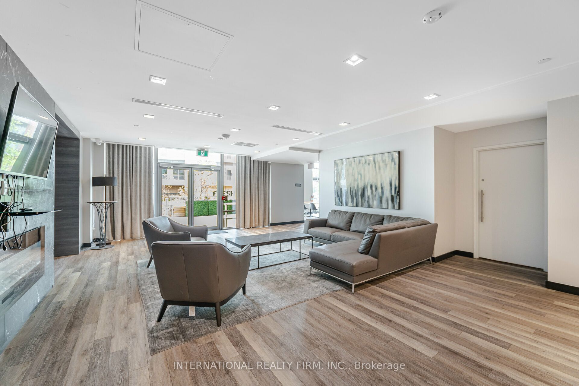 #303 - 52 Forest Manor Road Property Photo 26