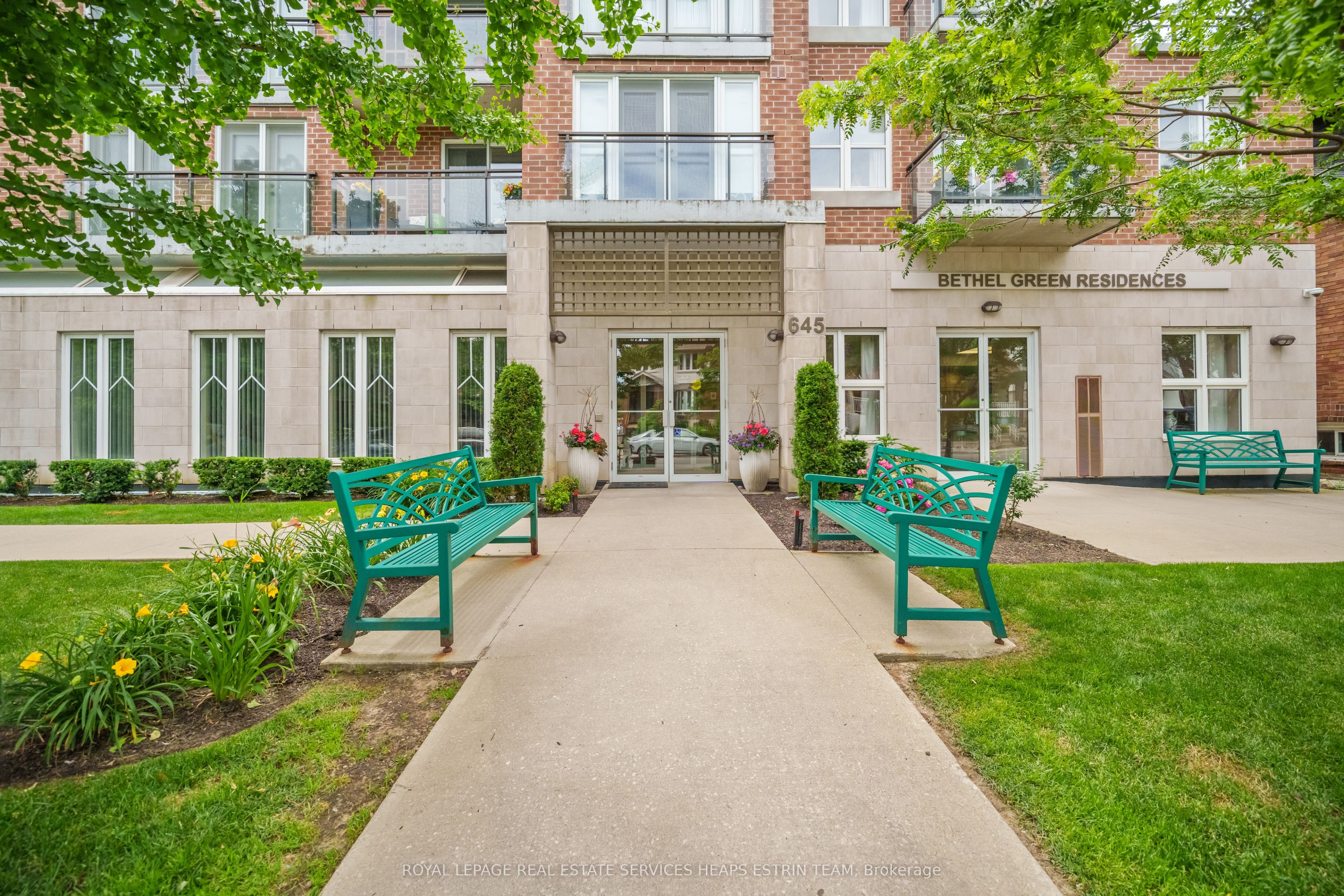 #102 - 645 Millwood Road Property Photo 1