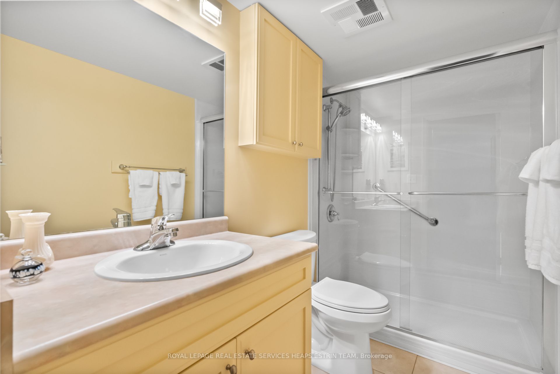 #102 - 645 Millwood Road Property Photo 21