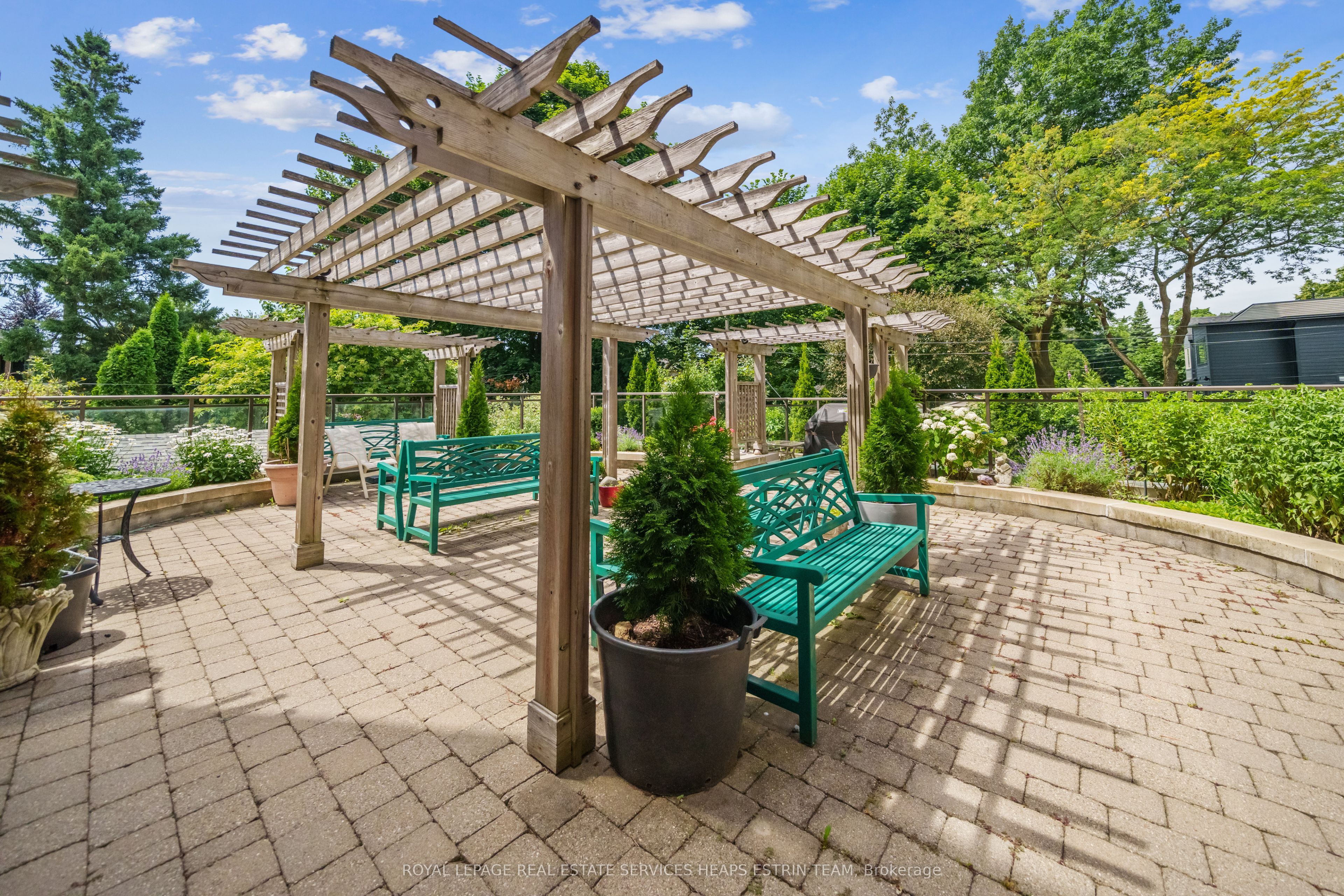 #102 - 645 Millwood Road Property Photo 24