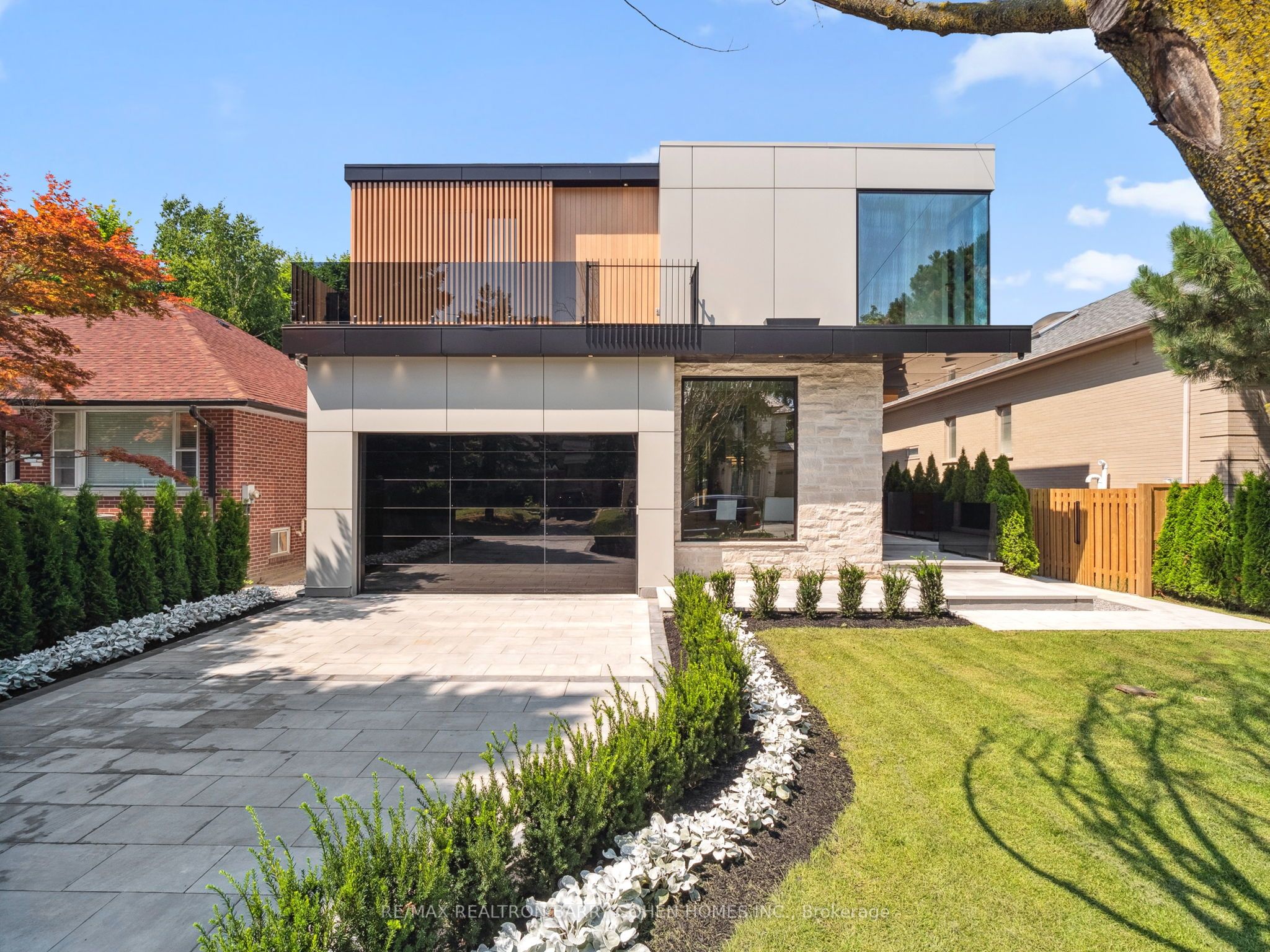 60 Alexandra Wood Property Photo 3
