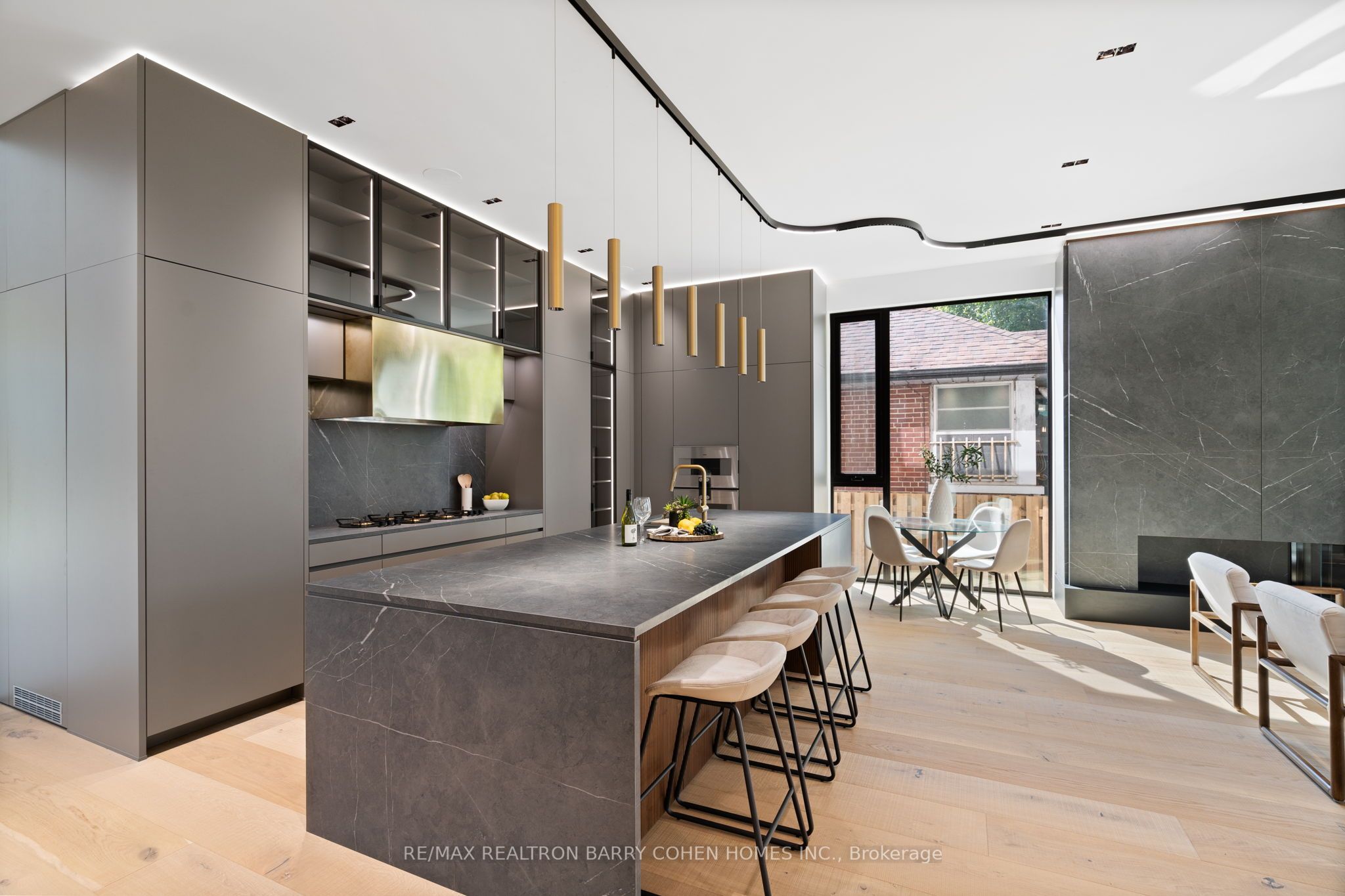 60 Alexandra Wood Property Photo 10