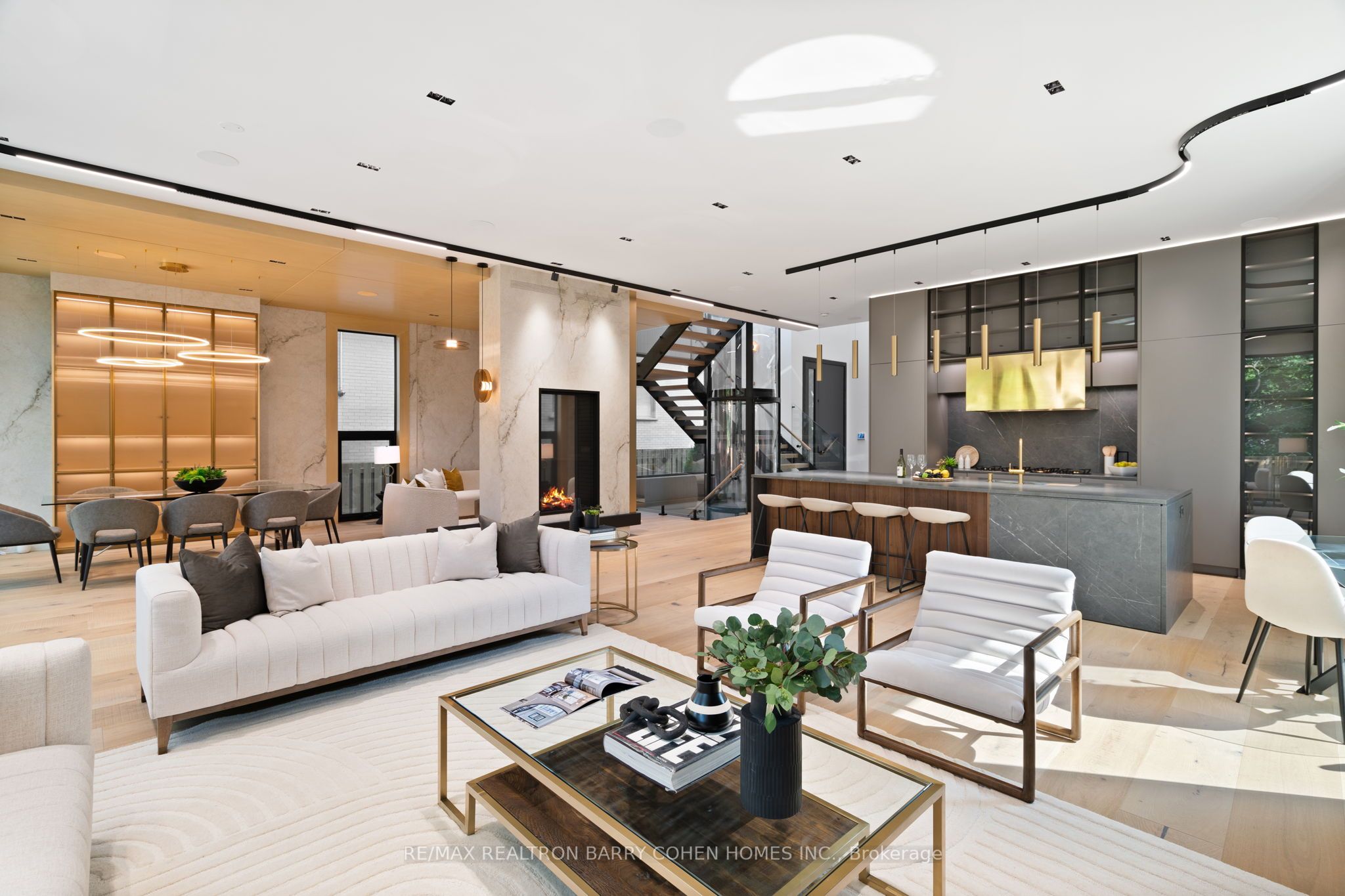 60 Alexandra Wood Property Photo 14