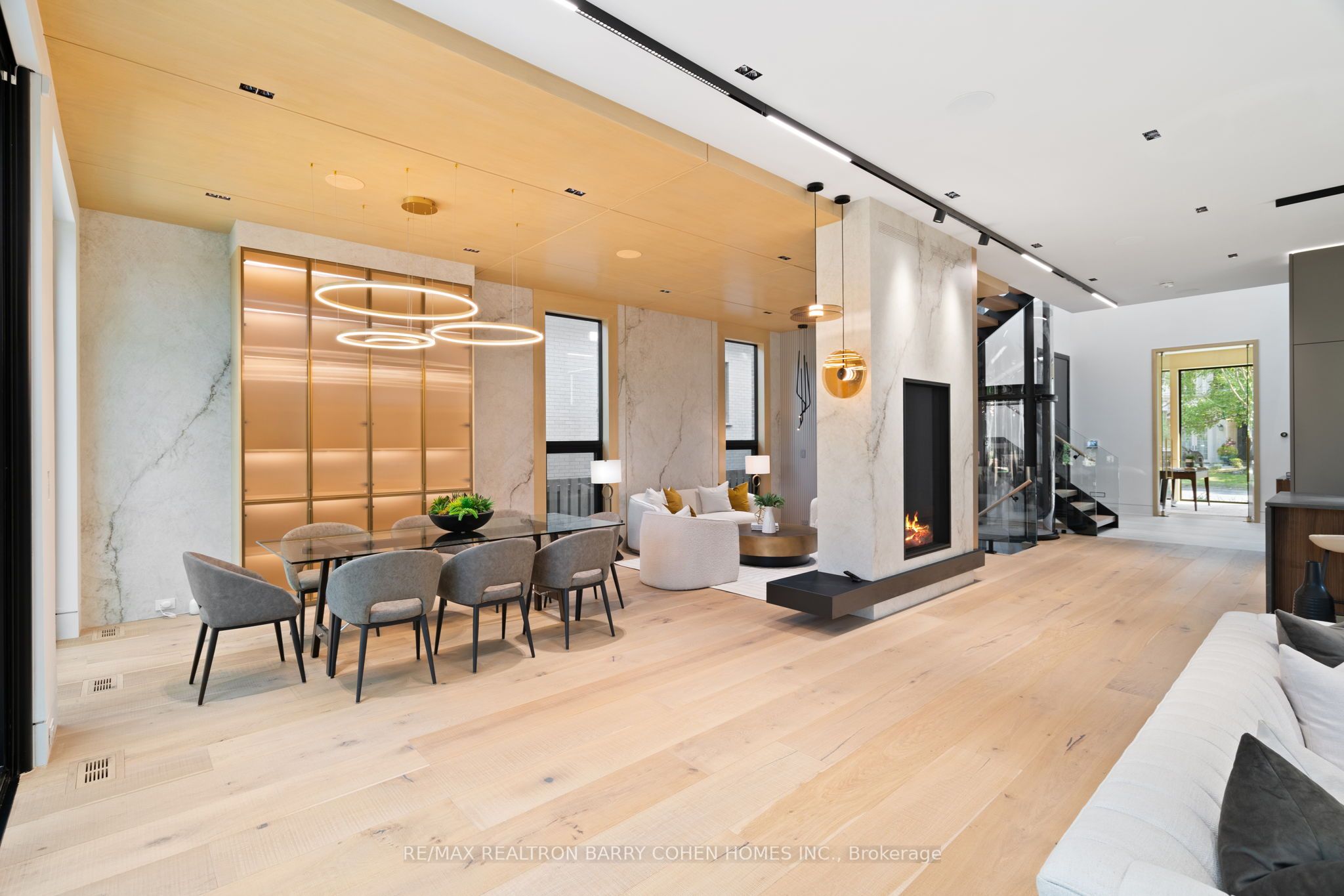 60 Alexandra Wood Property Photo 15