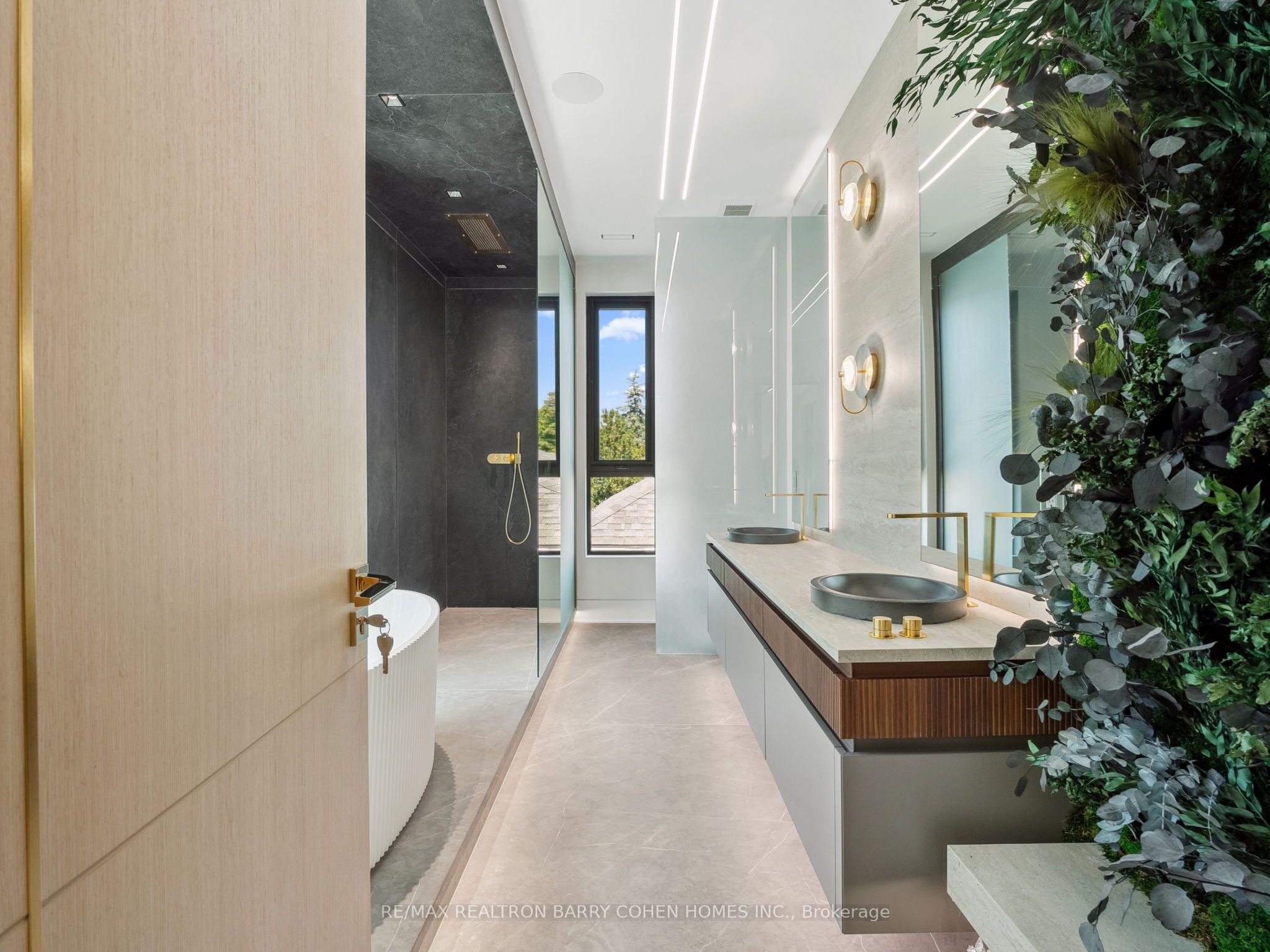 60 Alexandra Wood Property Photo 21