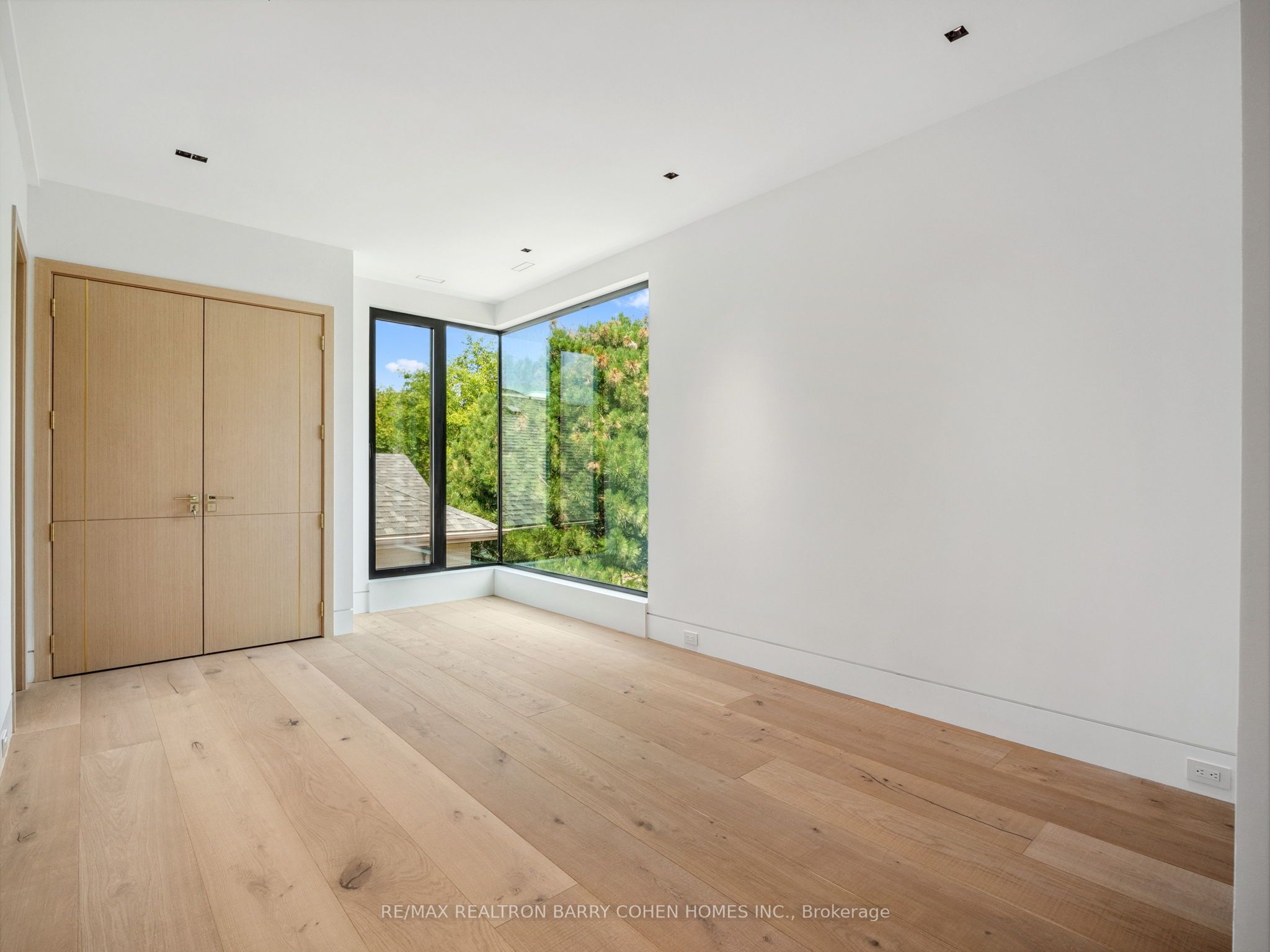 60 Alexandra Wood Property Photo 27