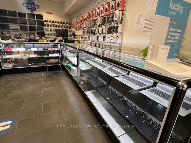 #102b - 222 Spadina Avenue Property Photo 7