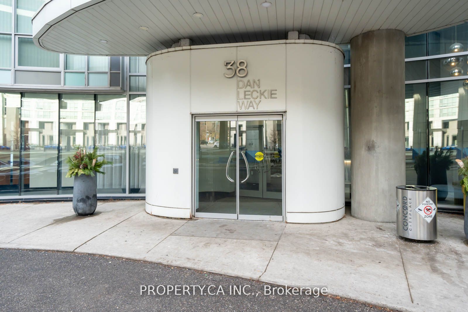 #1105 - 38 Dan Leckie Way Property Photo 23