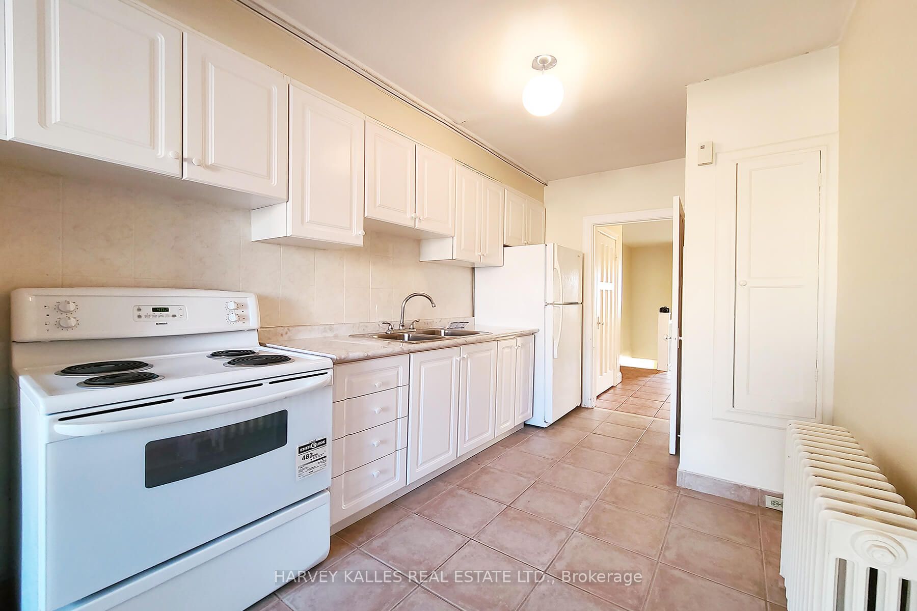 #2nd Flr - 1755 Avenue Road Property Photo 6